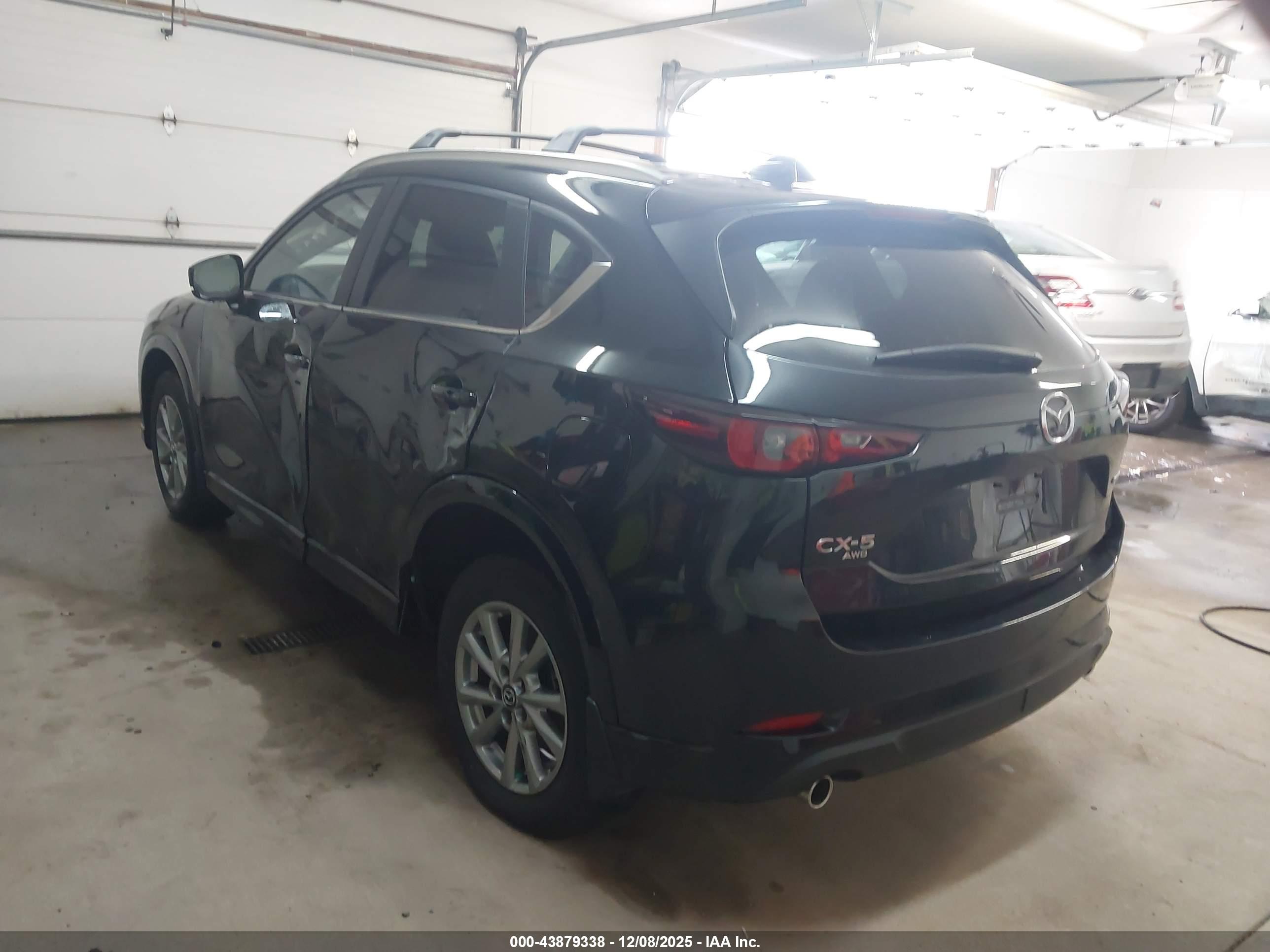 MAZDA CX-5 image 3