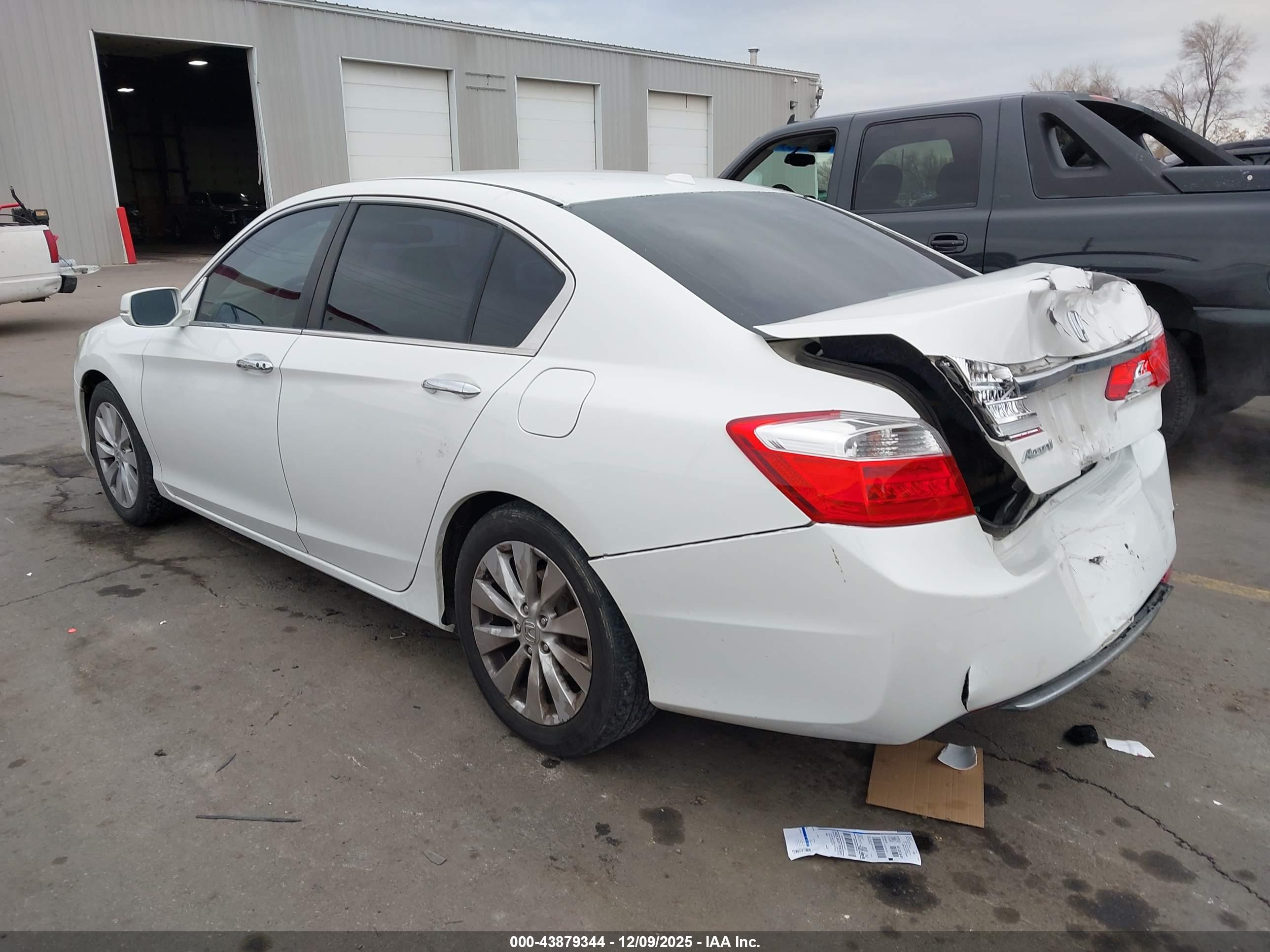 HONDA ACCORD image 3