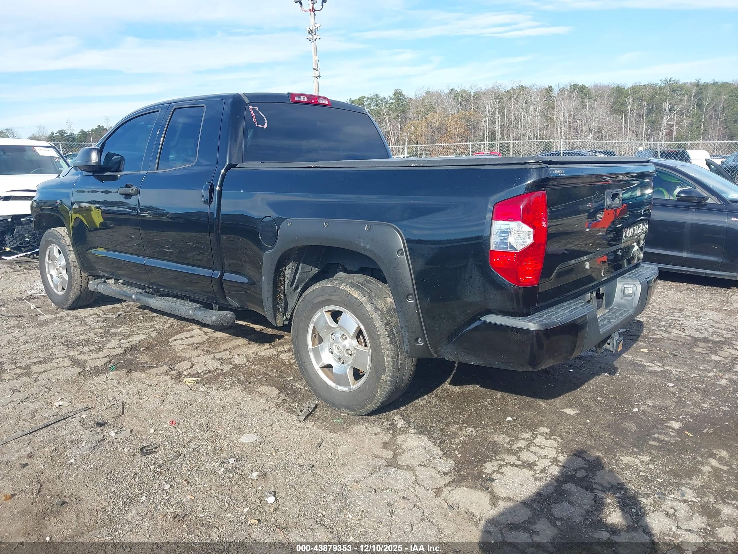 TOYOTA TUNDRA image 3