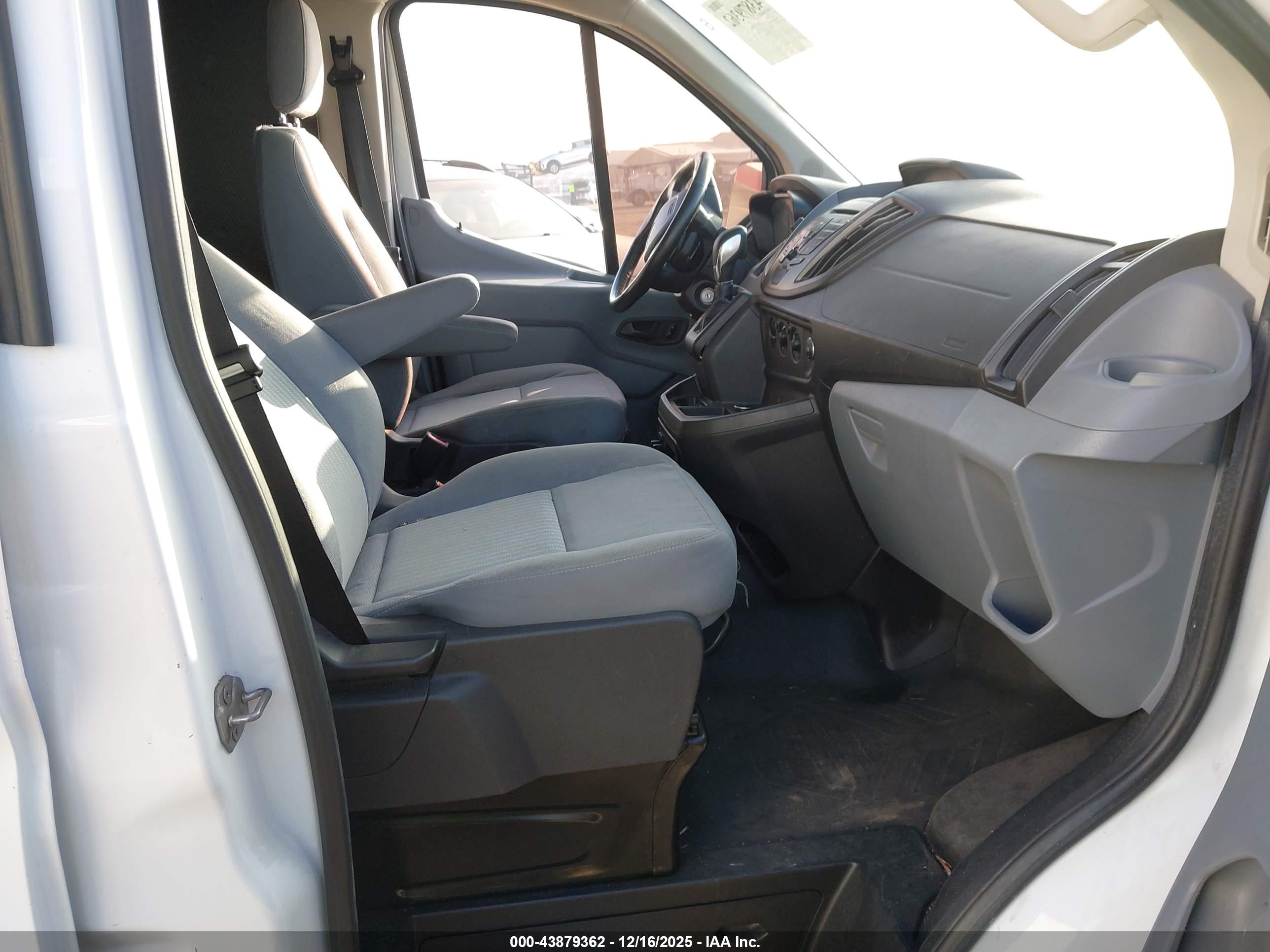 FORD TRANSIT-350 image 5