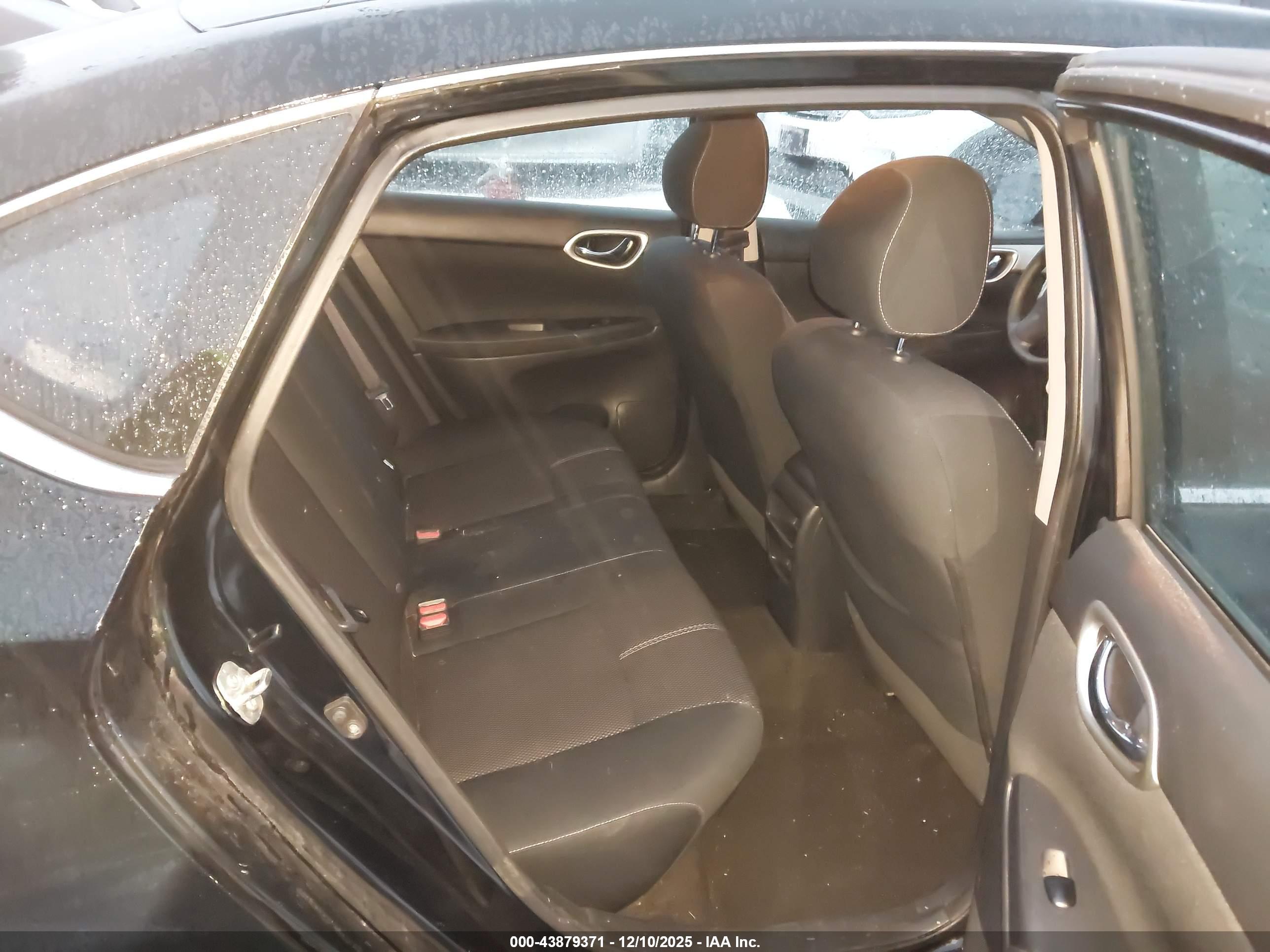 NISSAN SENTRA image 8