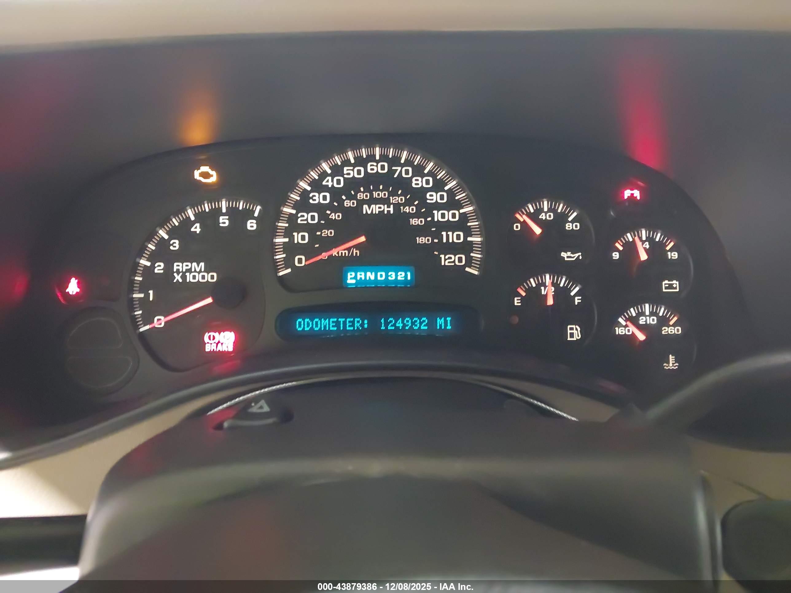 CHEVROLET SILVERADO image 7