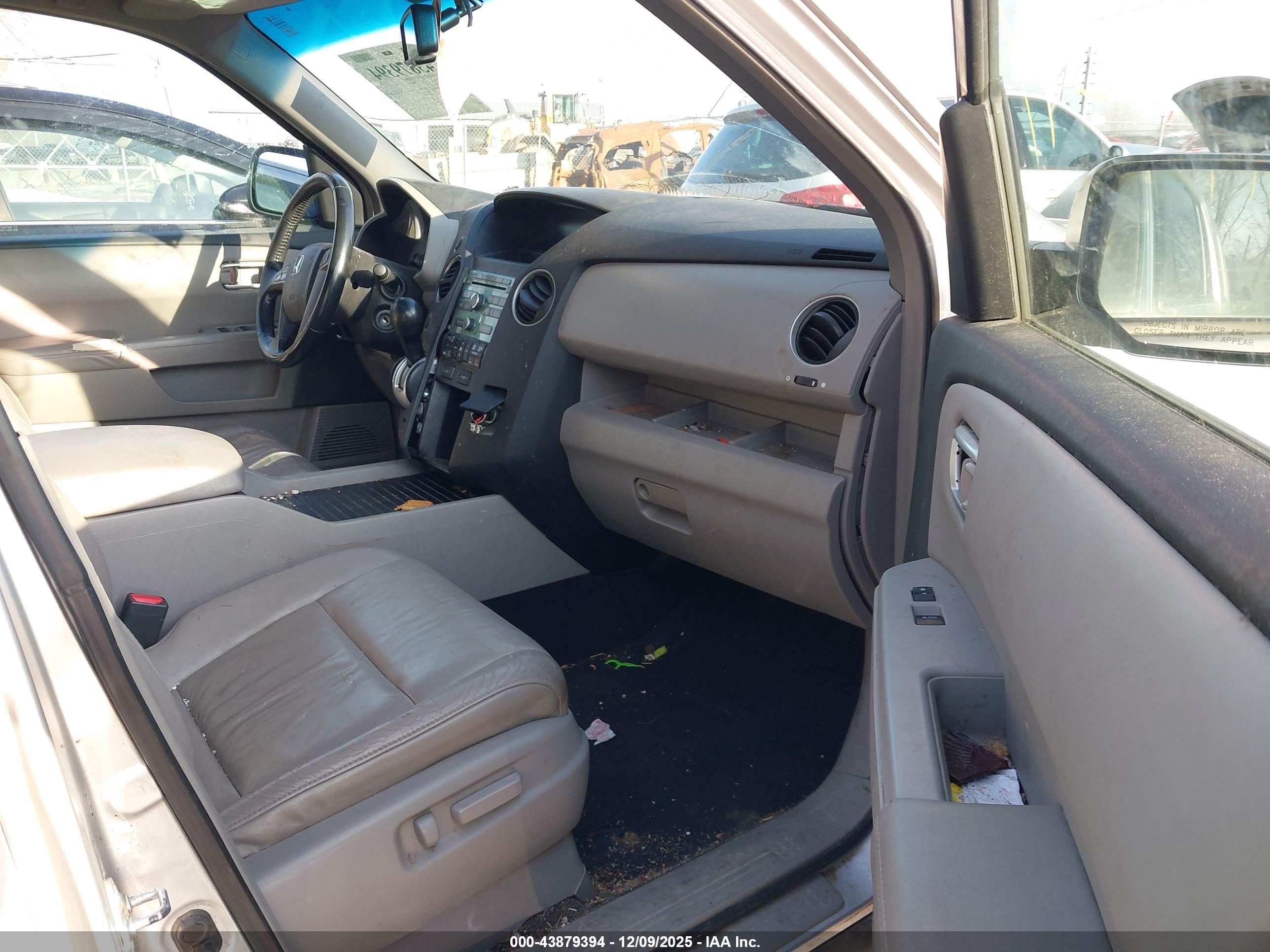HONDA PILOT image 5
