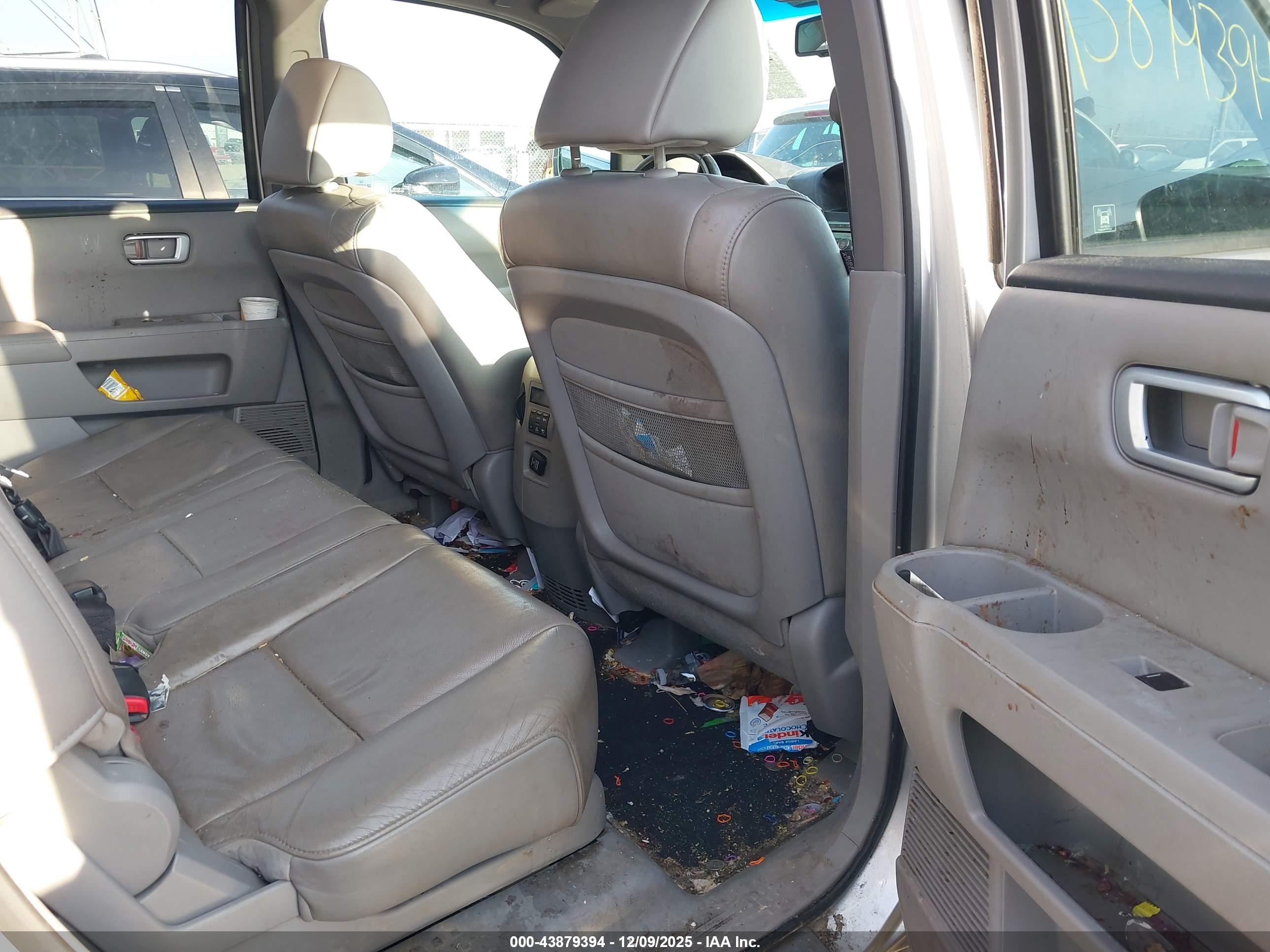 HONDA PILOT image 8