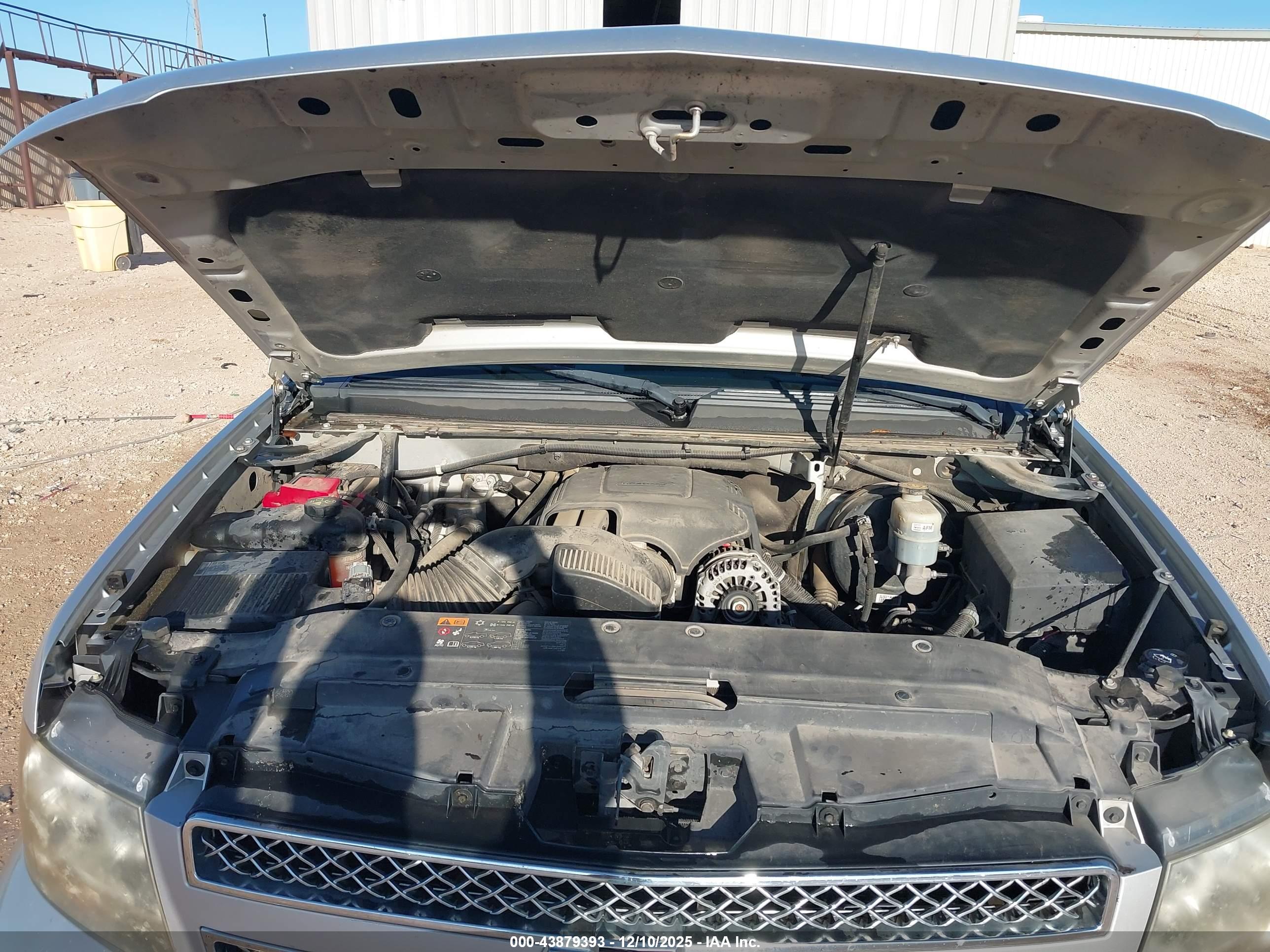 CHEVROLET AVALANCHE image 10