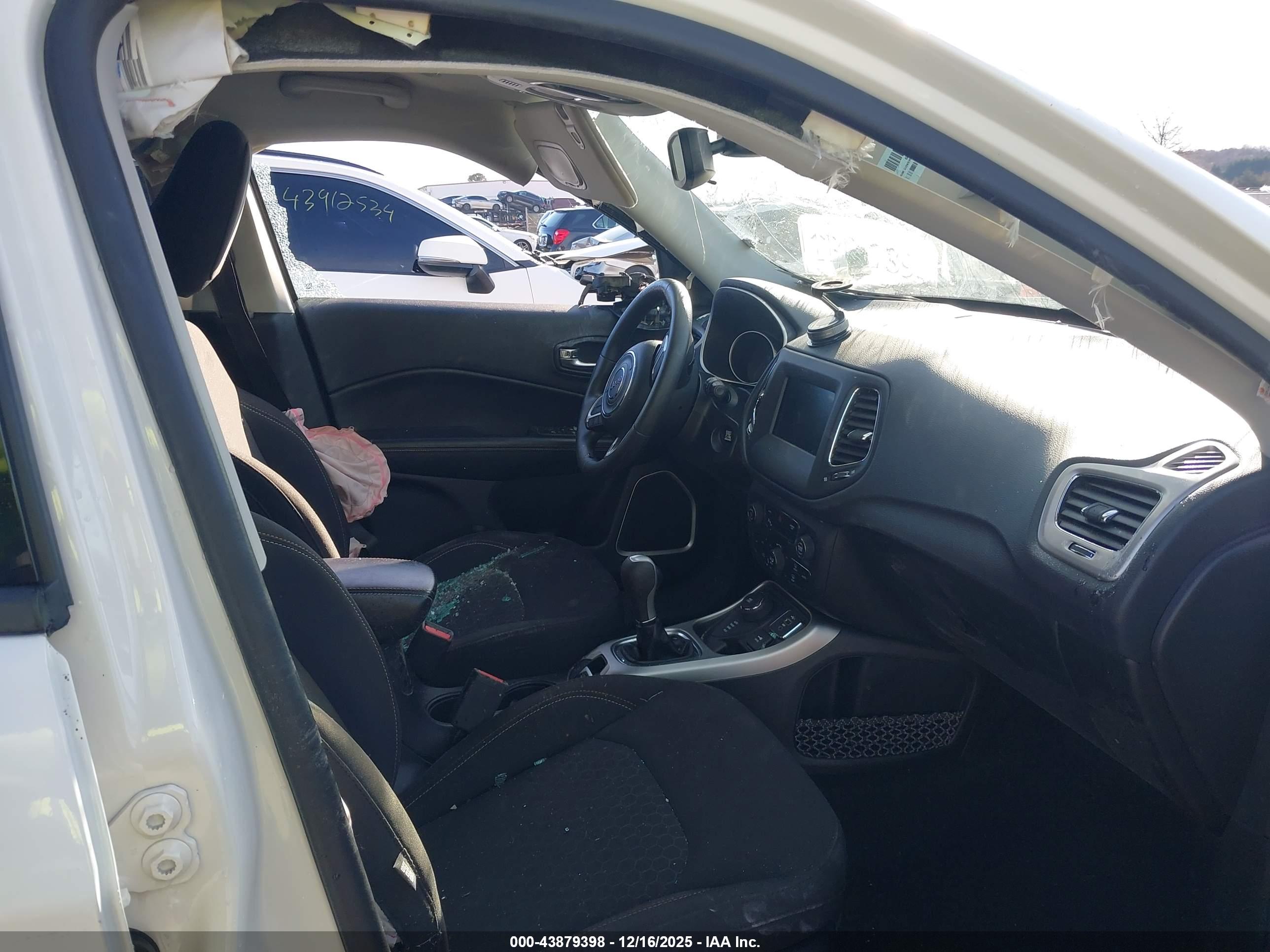 JEEP COMPASS image 5