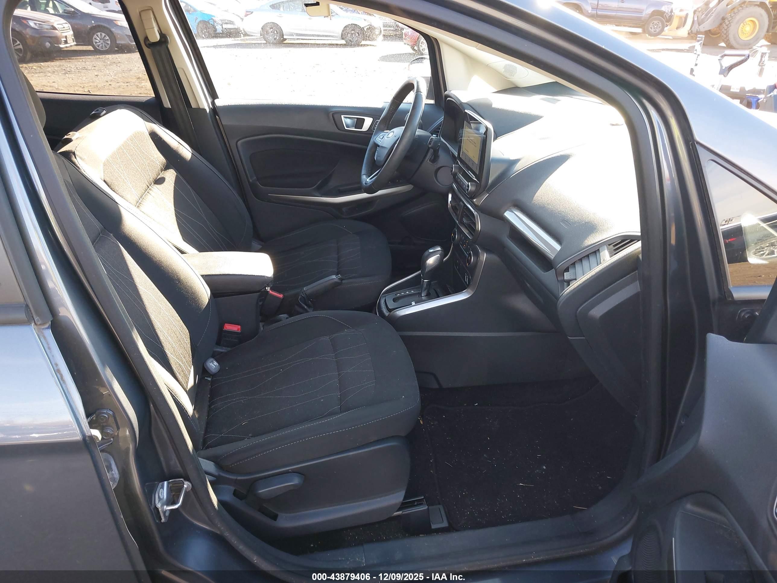 FORD ECOSPORT image 5
