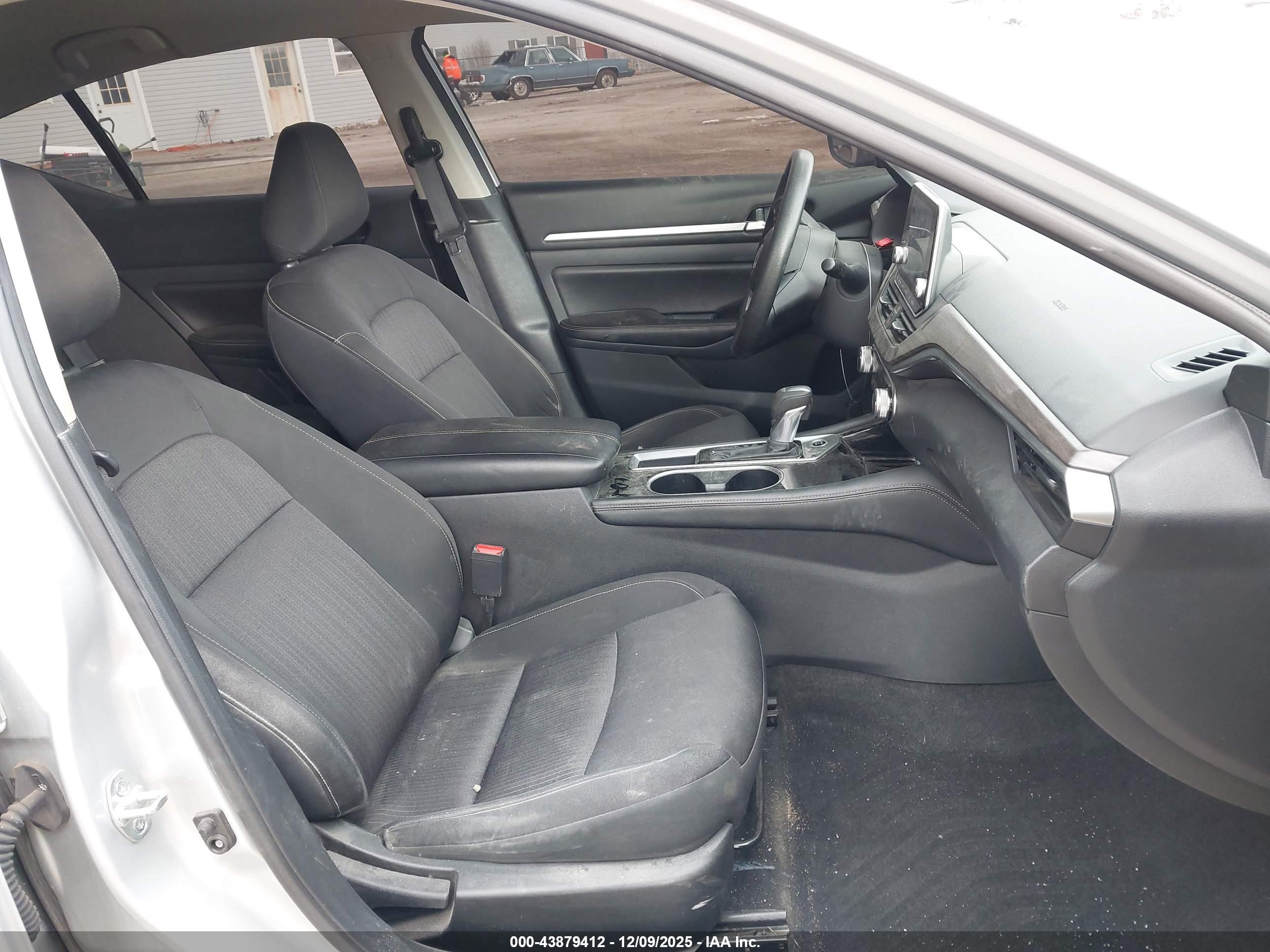 NISSAN ALTIMA image 5
