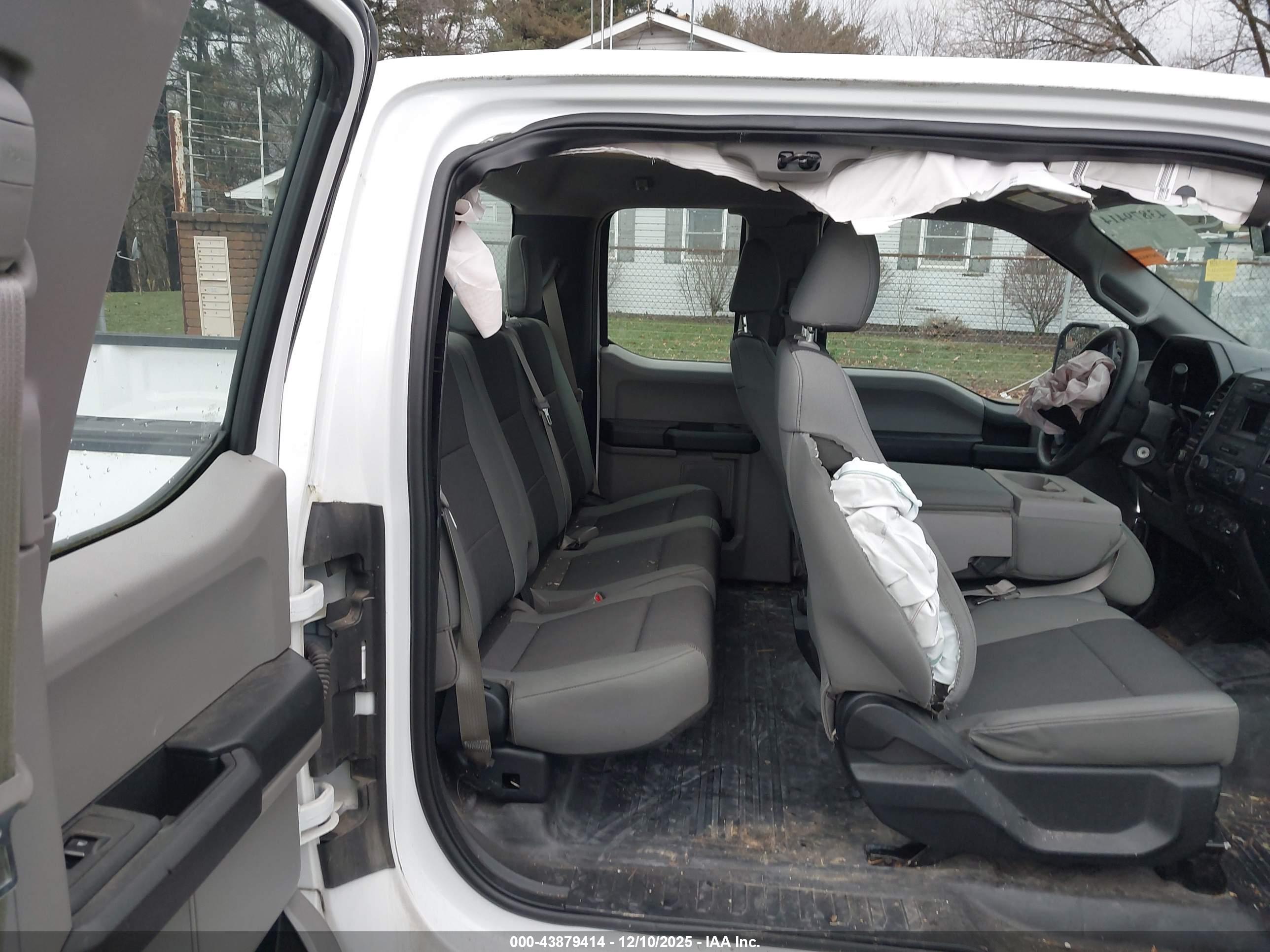 FORD F-150 image 8