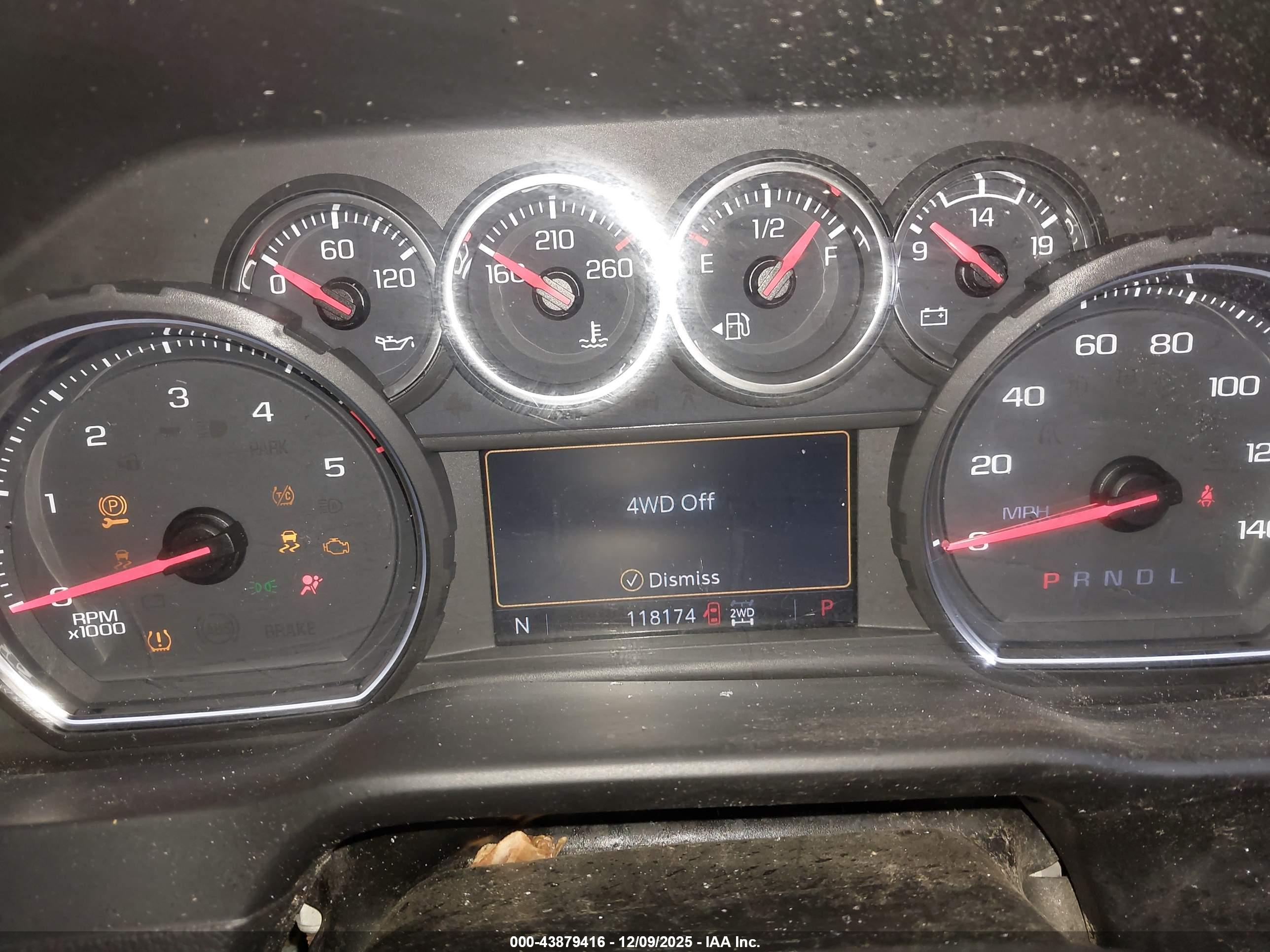 CHEVROLET SILVERADO image 7