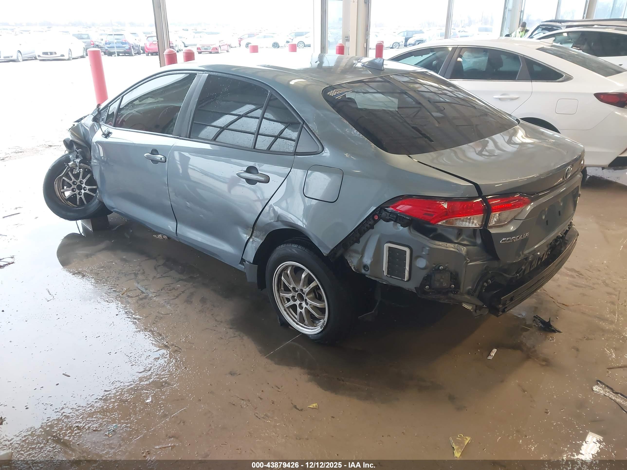 TOYOTA COROLLA image 3
