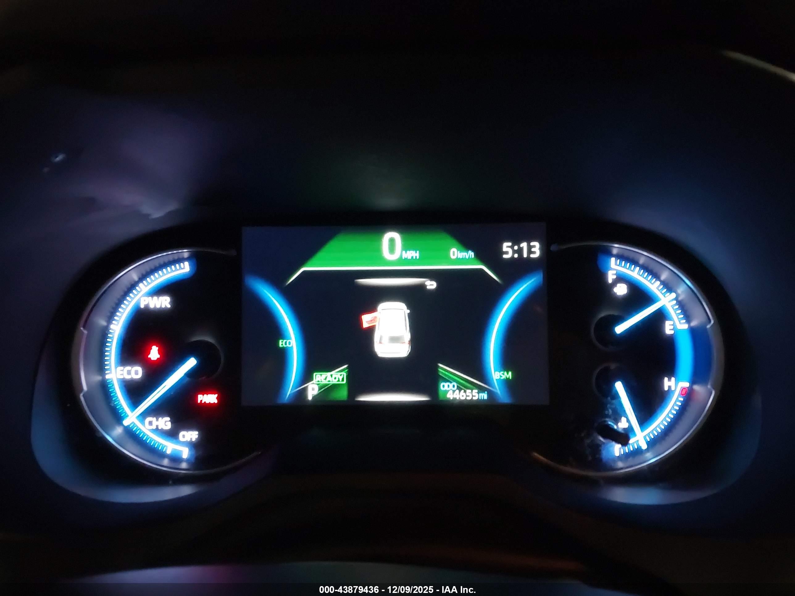 TOYOTA RAV4 image 7