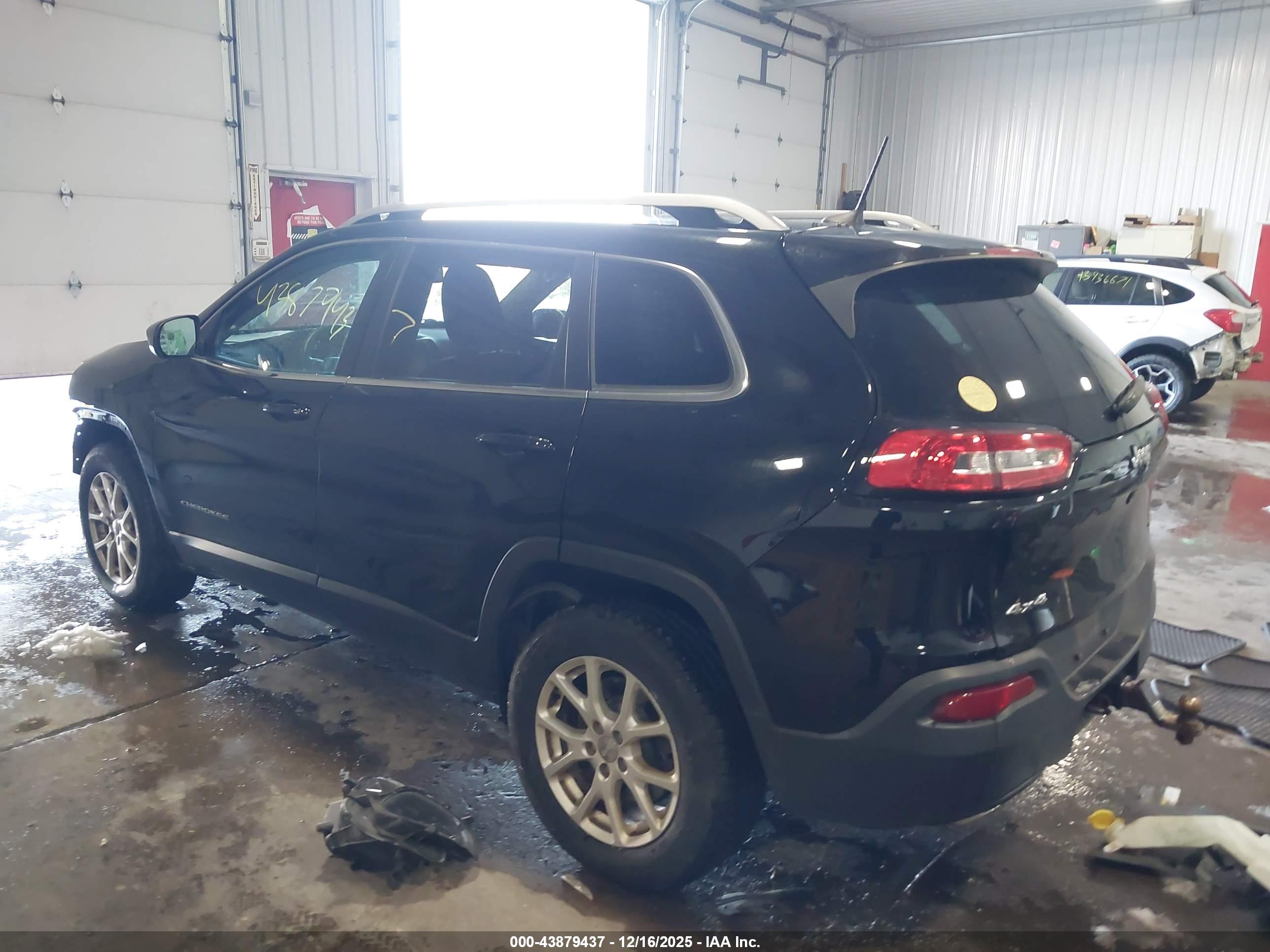 JEEP CHEROKEE image 3