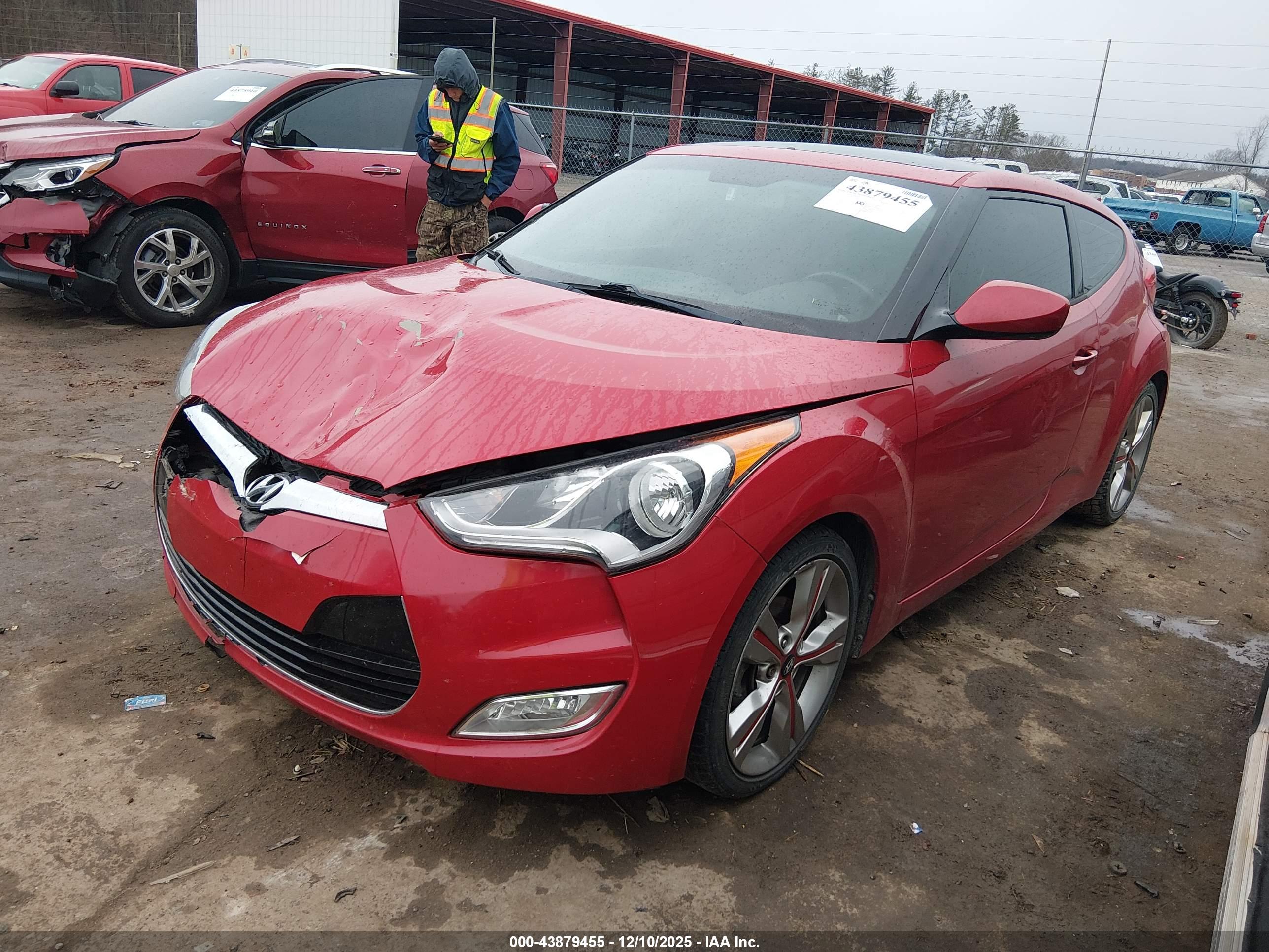 HYUNDAI VELOSTER image 2