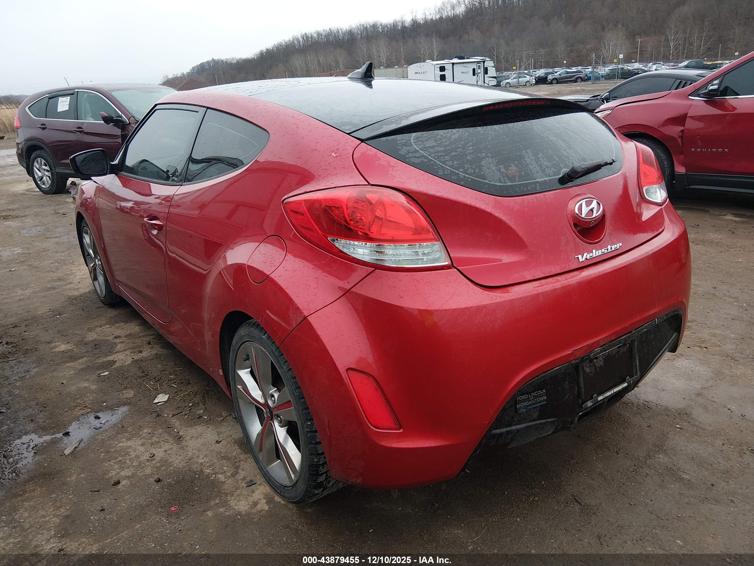 HYUNDAI VELOSTER image 3