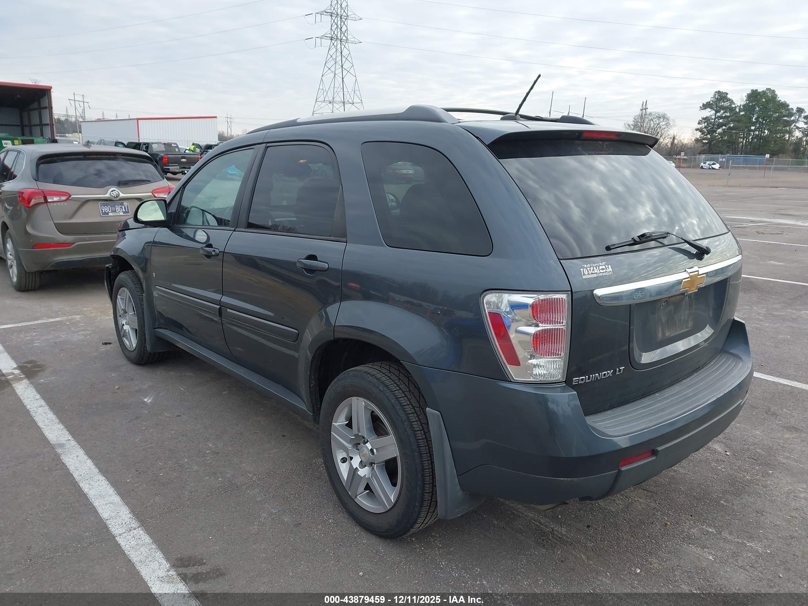 CHEVROLET EQUINOX image 3
