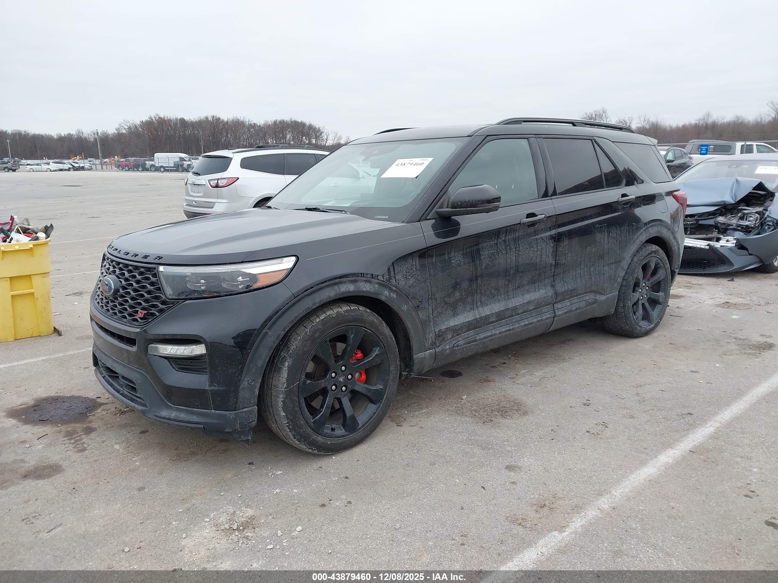 FORD EXPLORER image 2