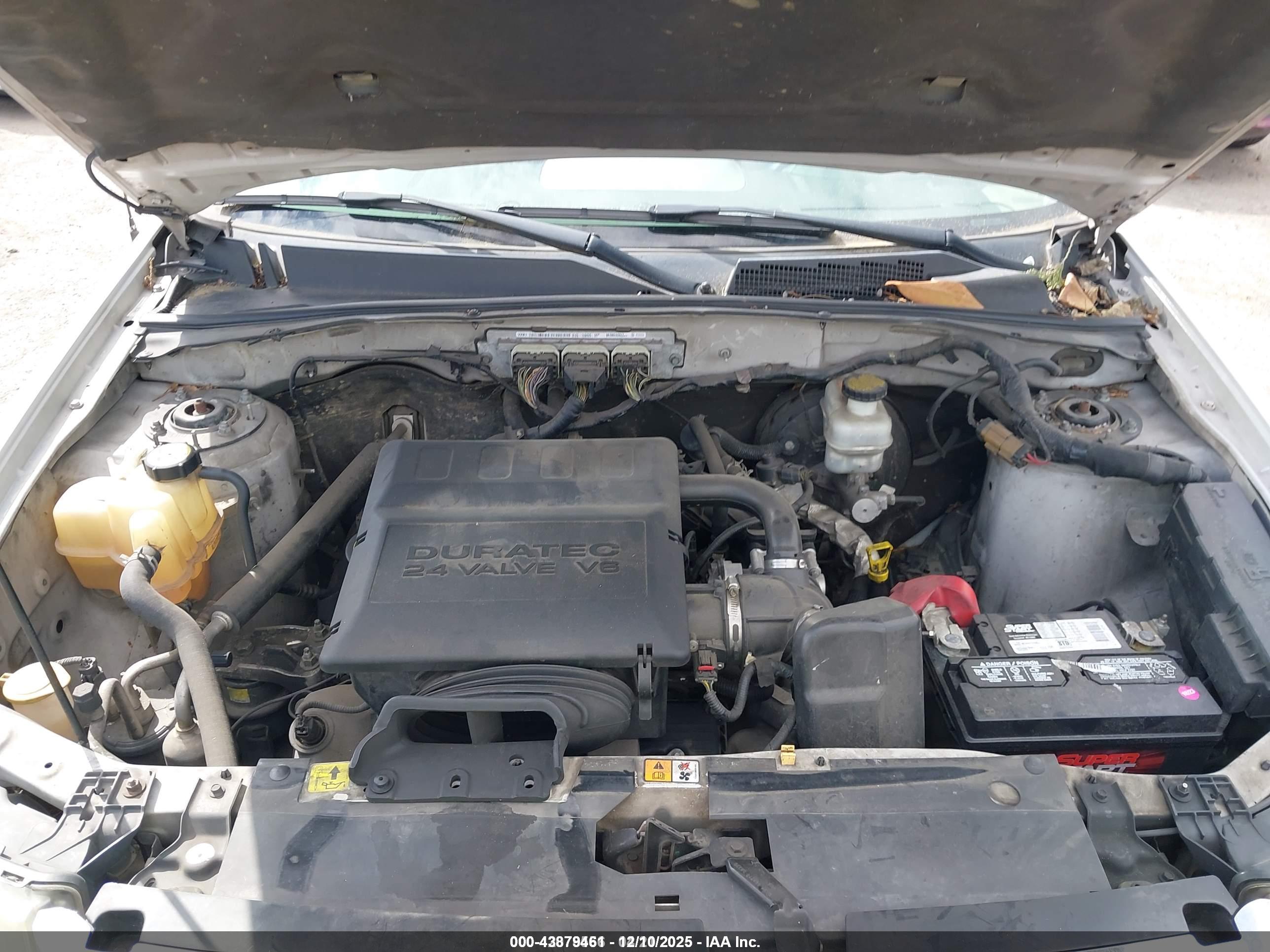 FORD ESCAPE image 10