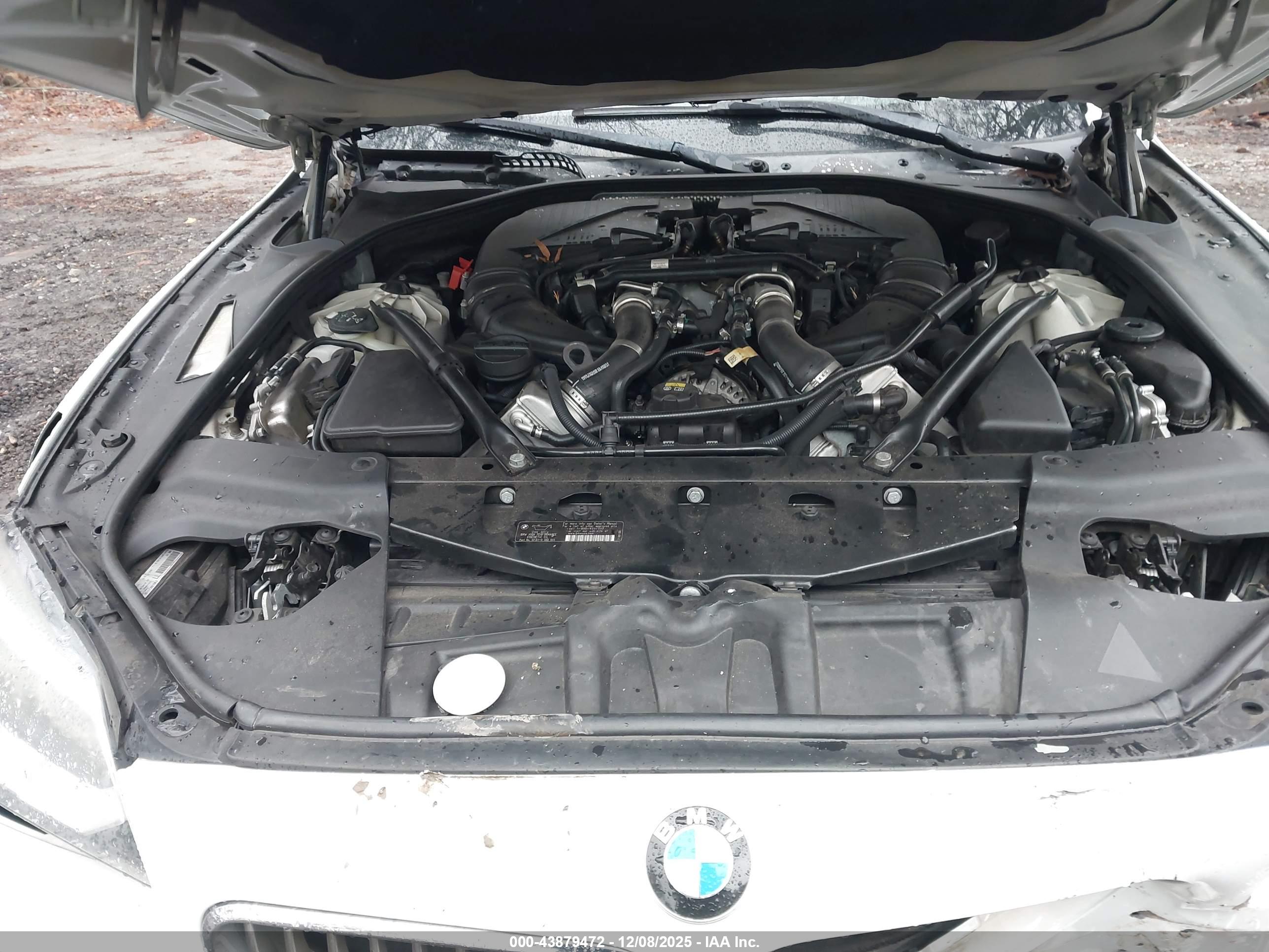 BMW 650I image 10