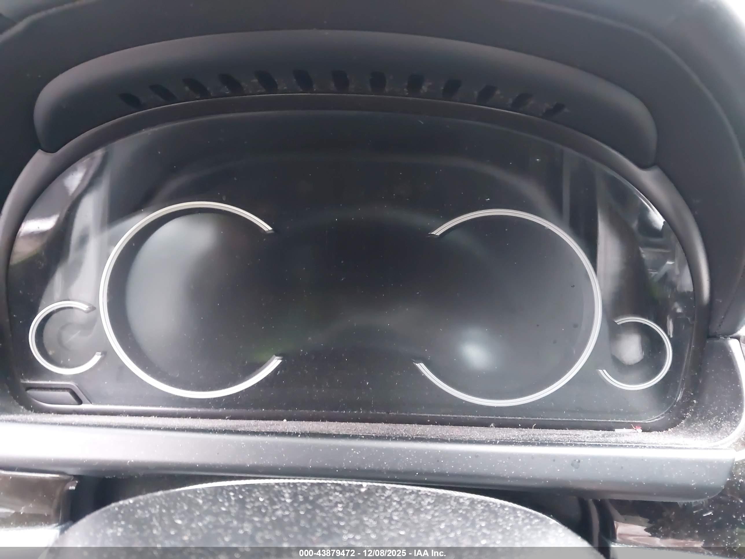 BMW 650I image 7