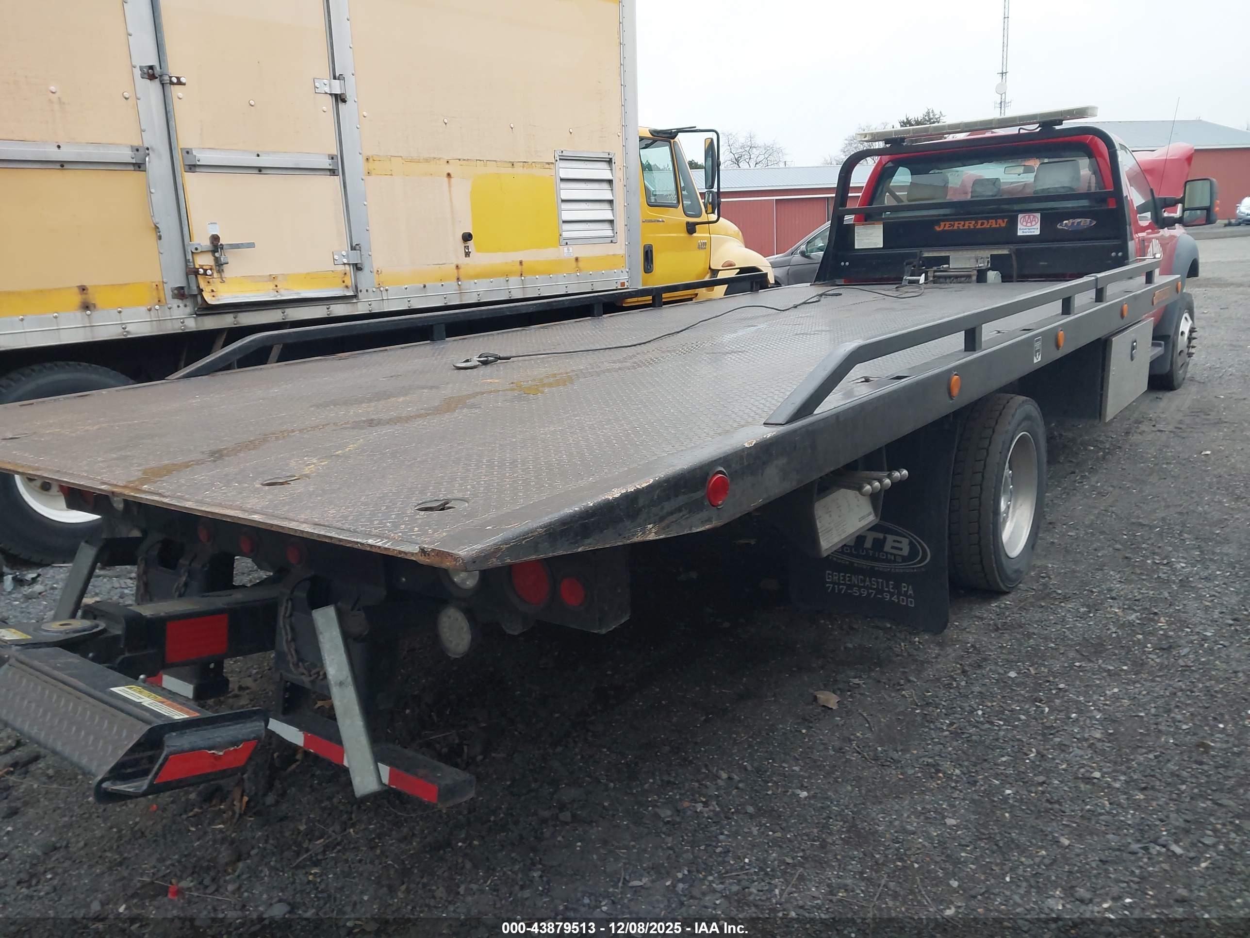 FORD F-550 image 4