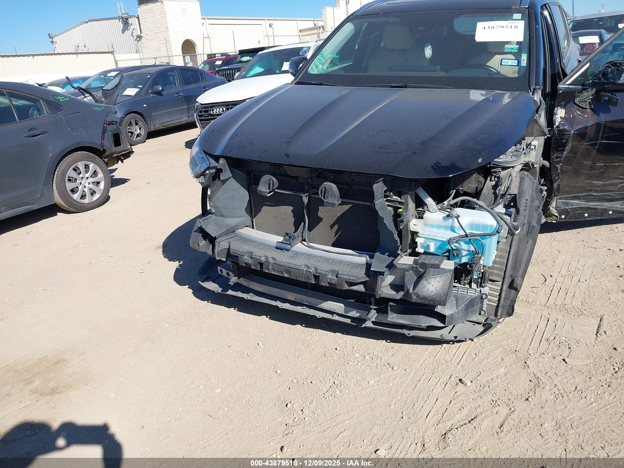 TOYOTA HIGHLANDER image 6