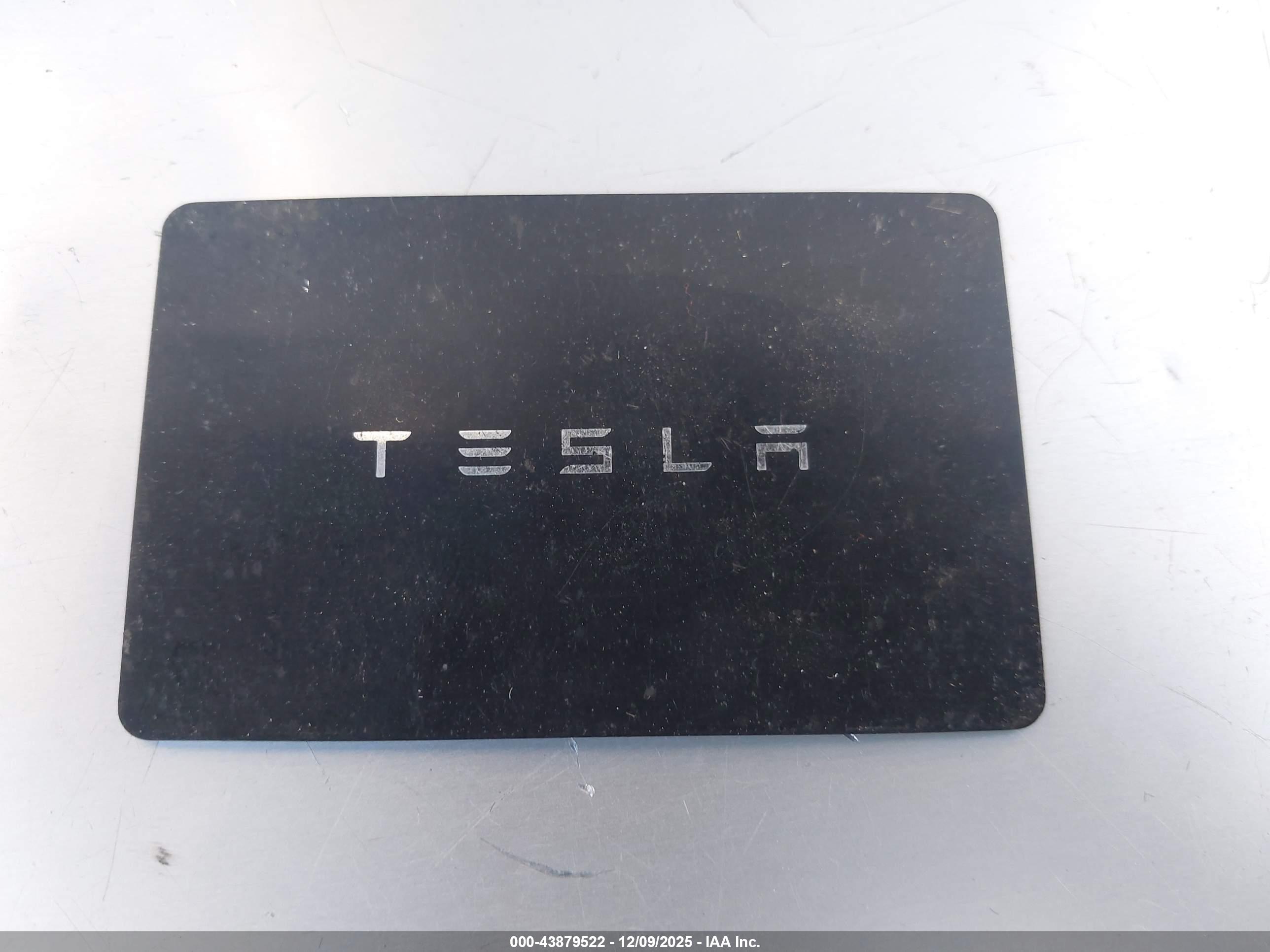 TESLA MODEL image 11
