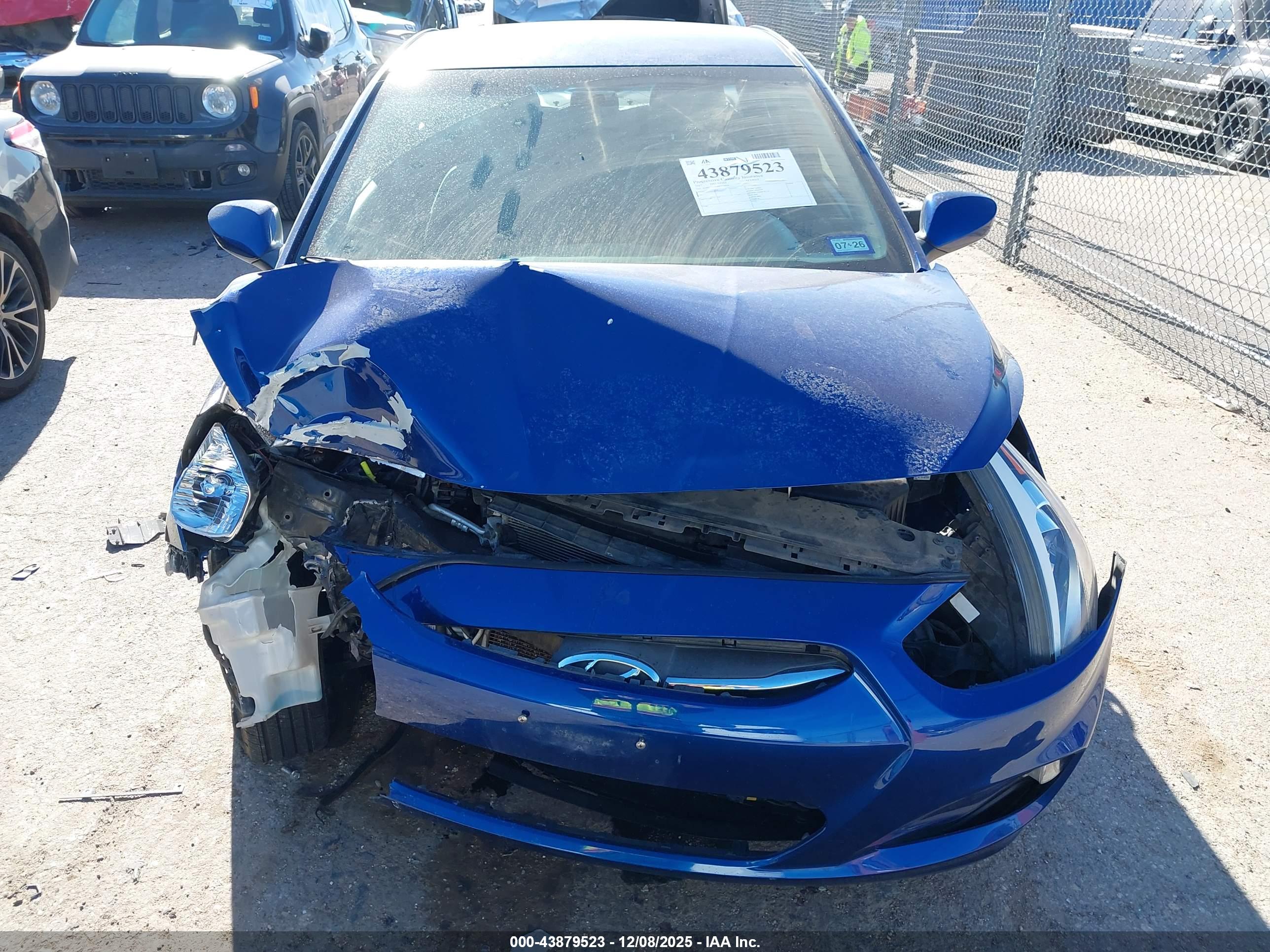 HYUNDAI ACCENT image 6