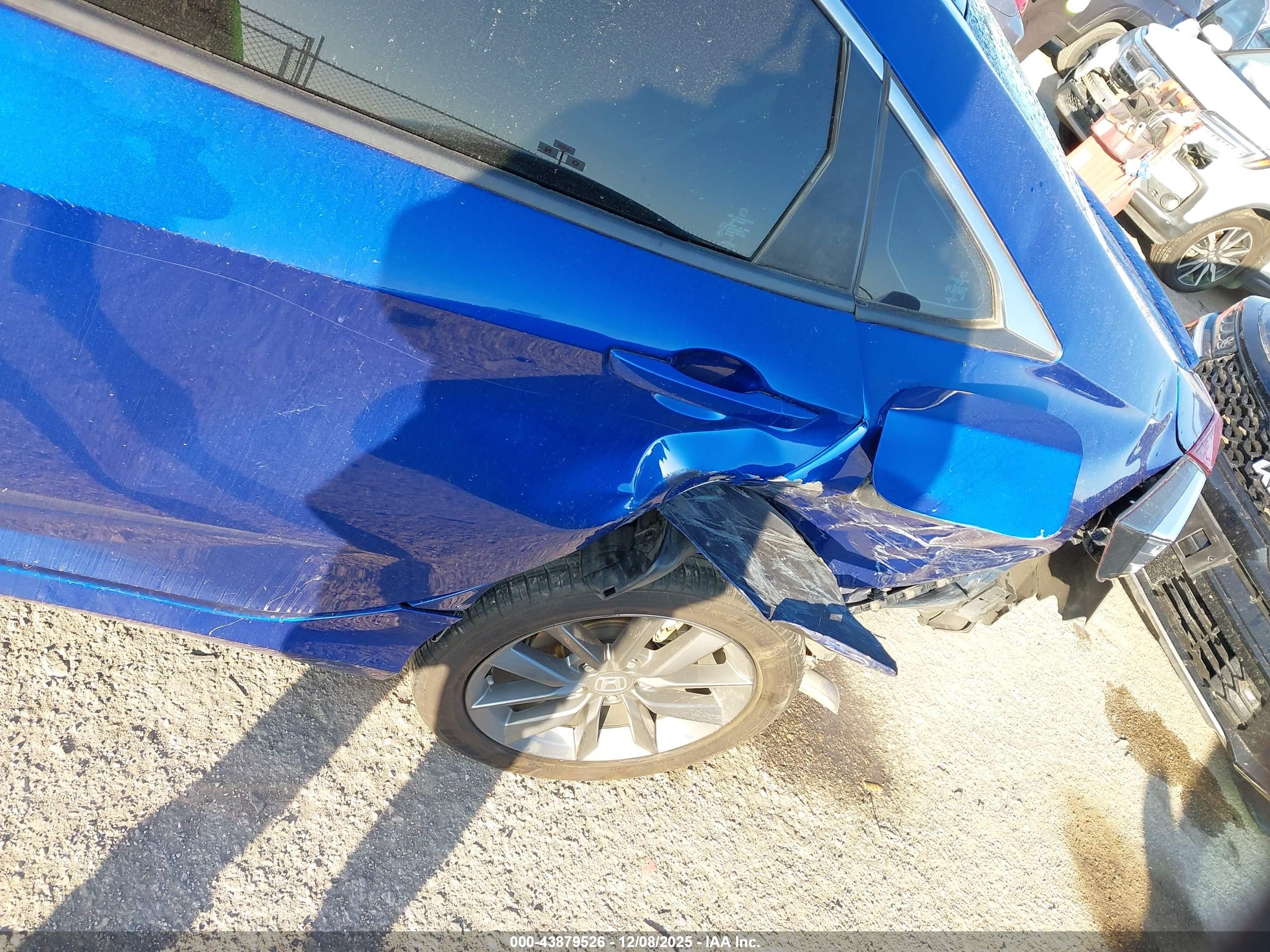 HONDA CIVIC image 6