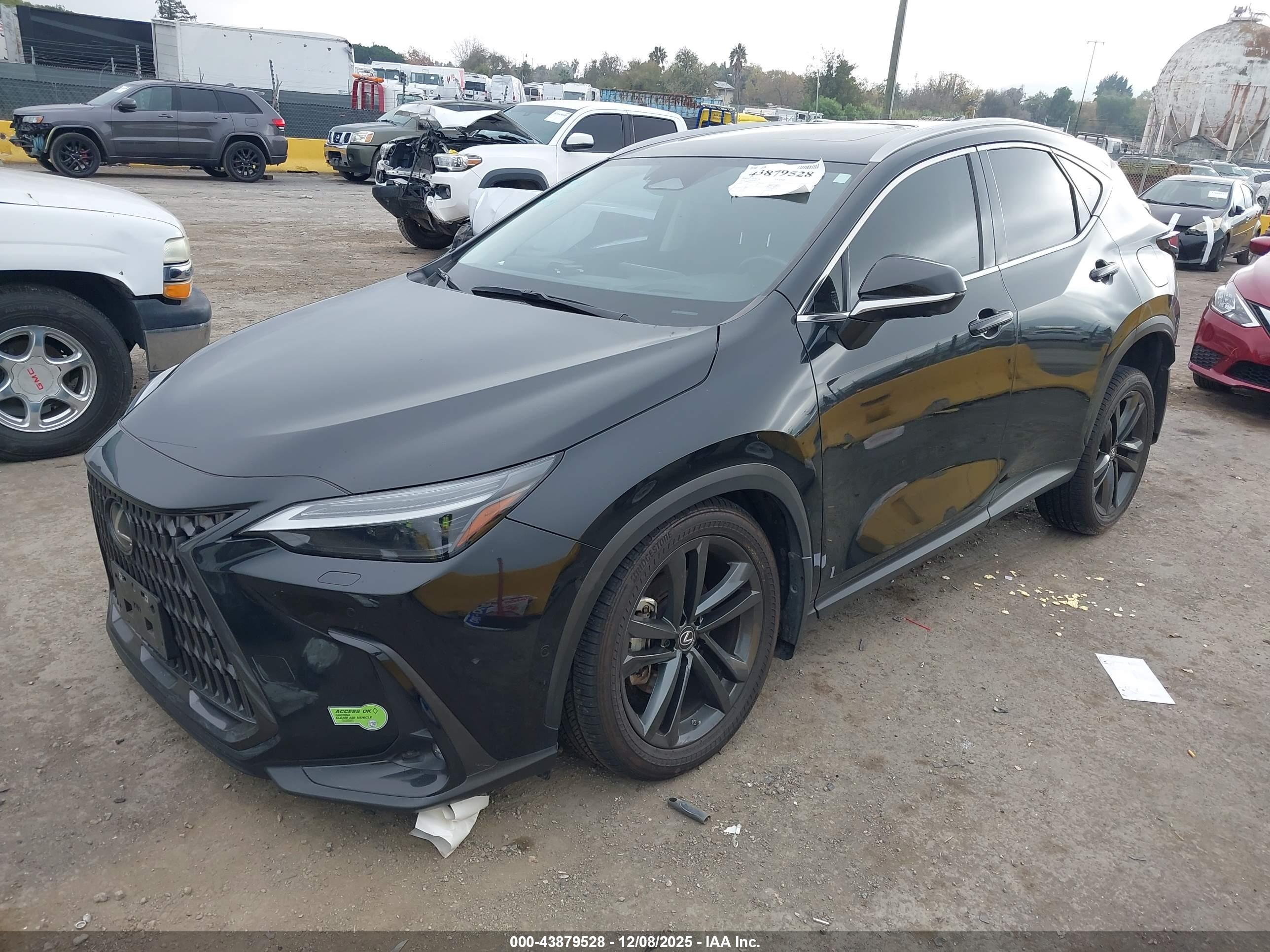 LEXUS NX image 2