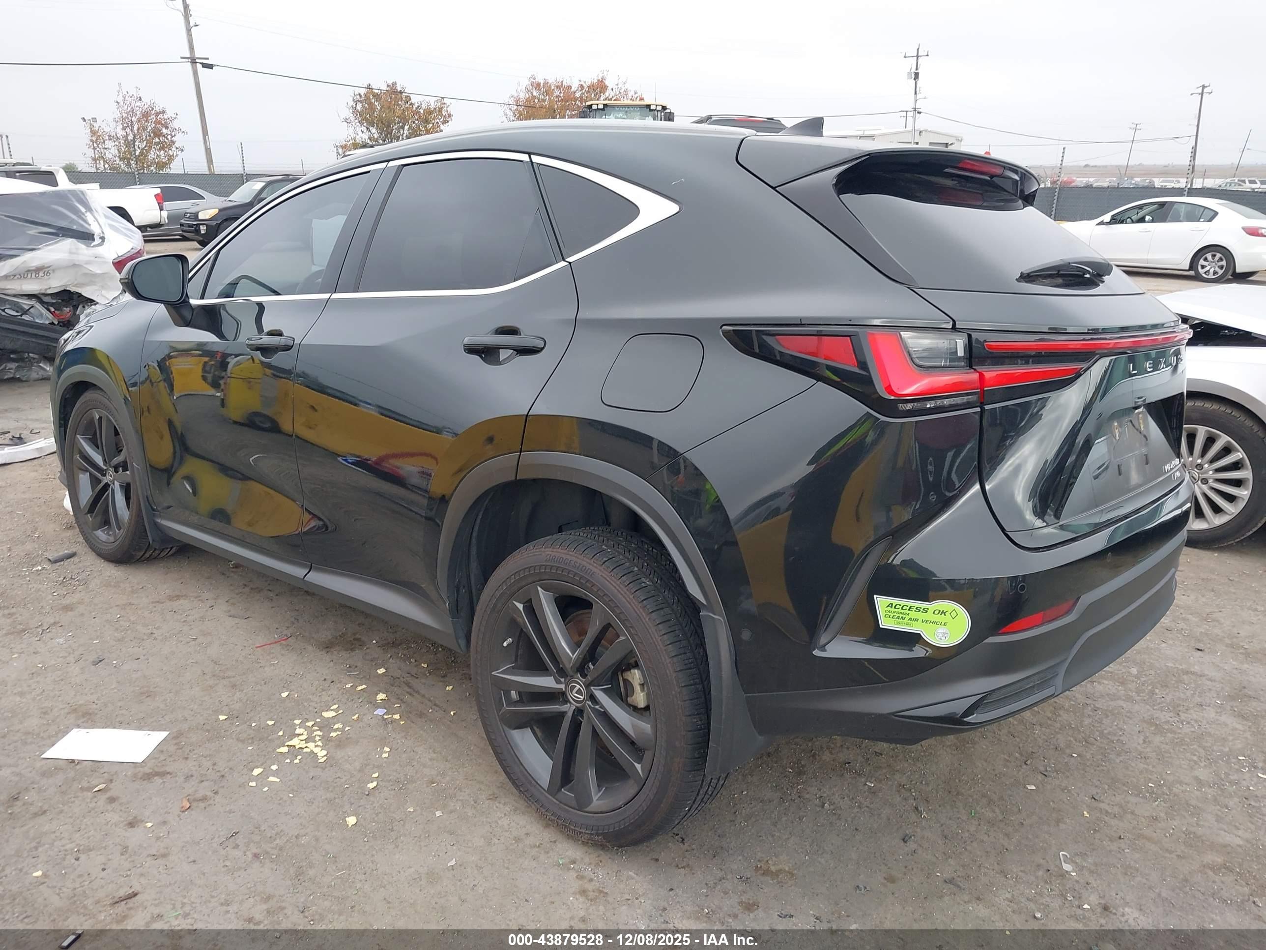 LEXUS NX image 3