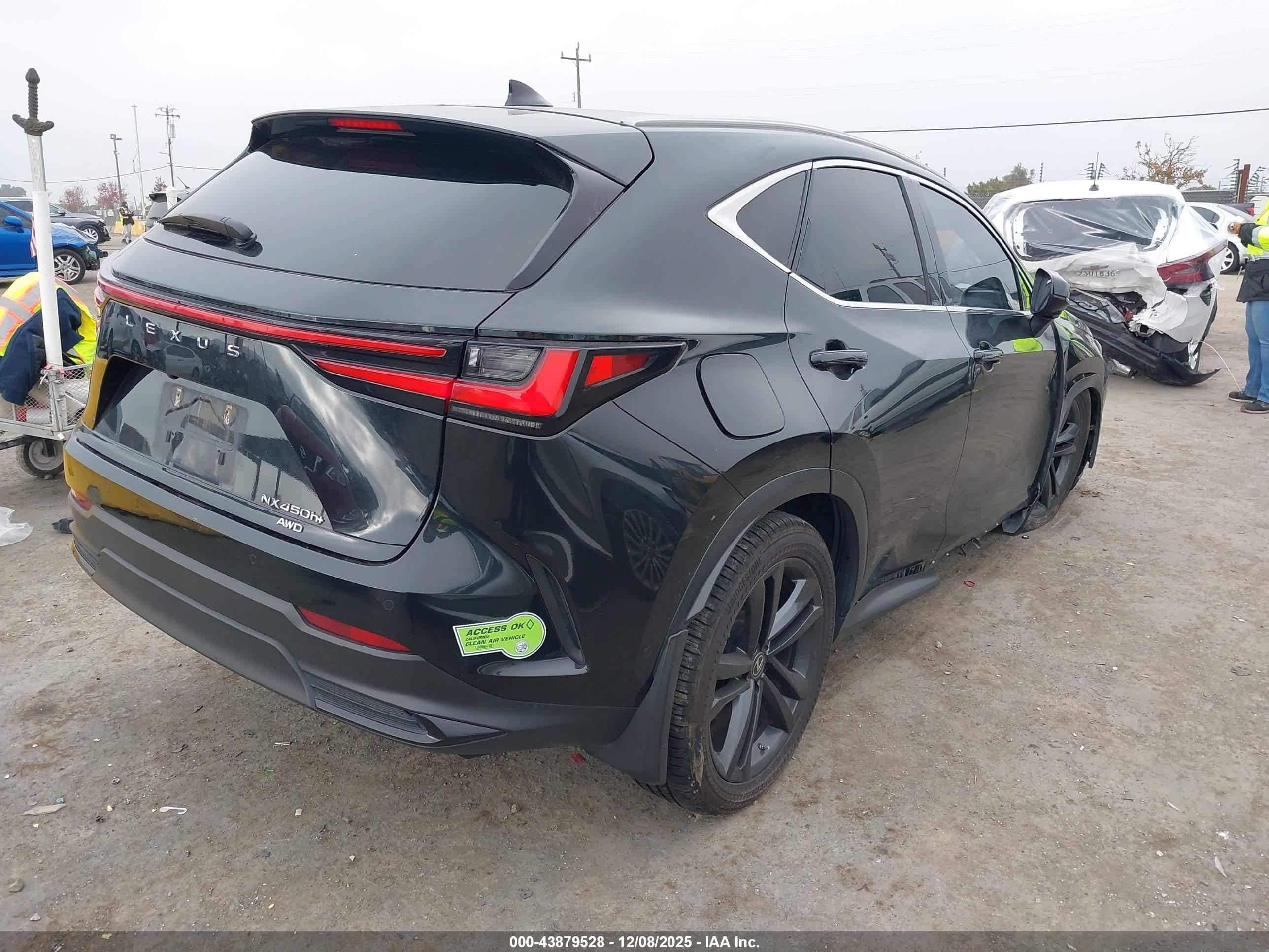 LEXUS NX image 4