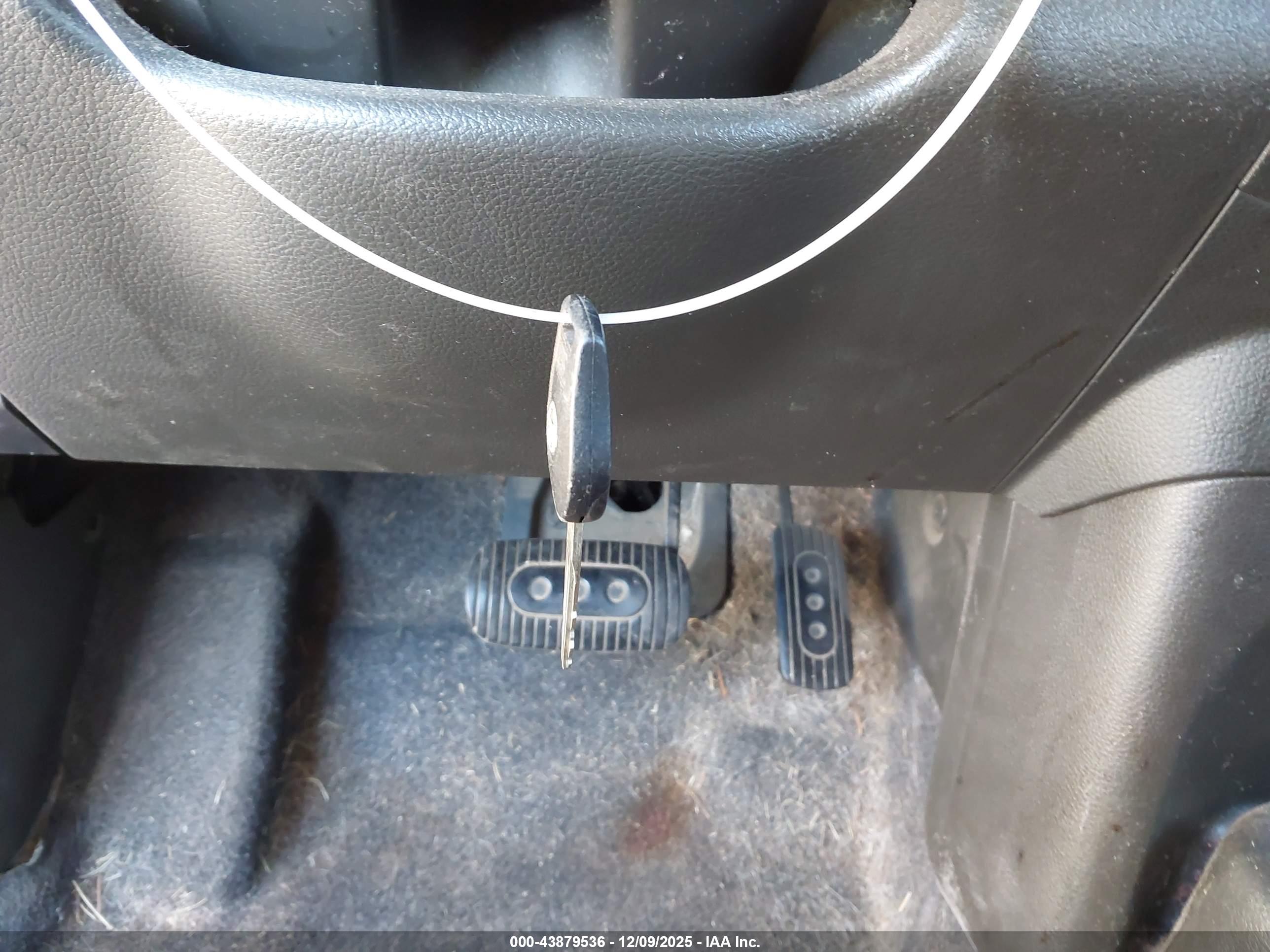 NISSAN CUBE image 11