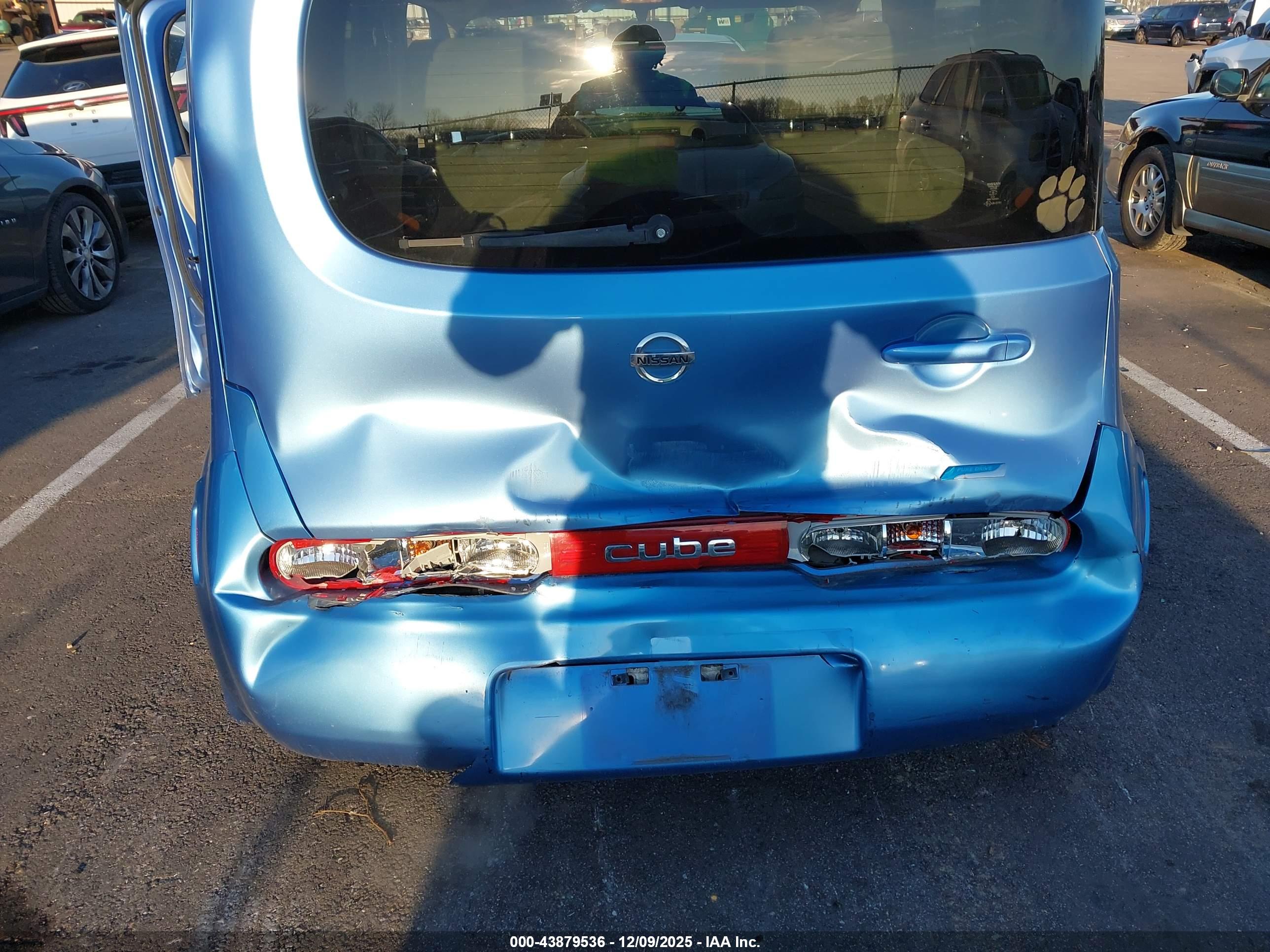 NISSAN CUBE image 6