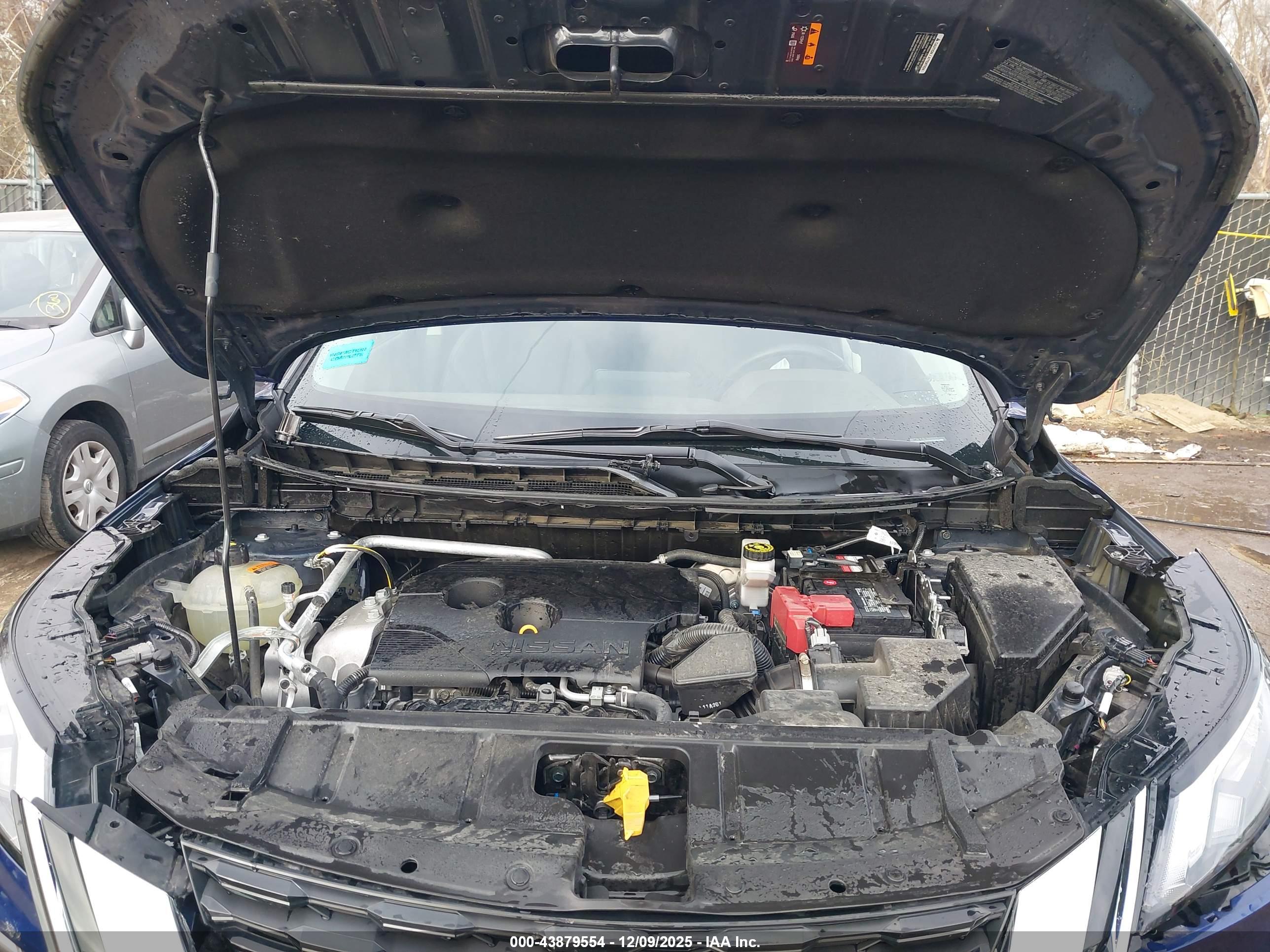 NISSAN ROGUE image 10