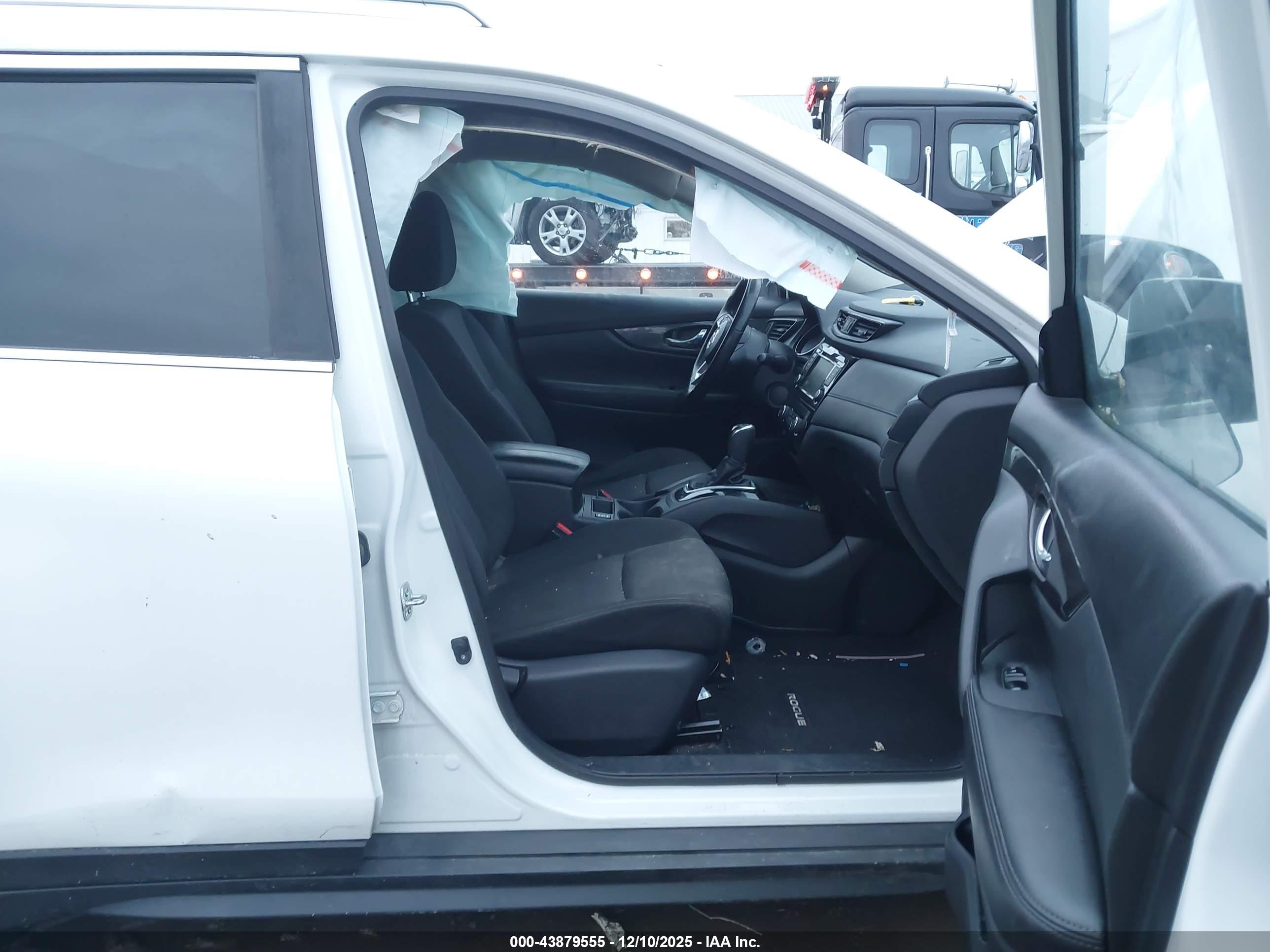 NISSAN ROGUE image 5
