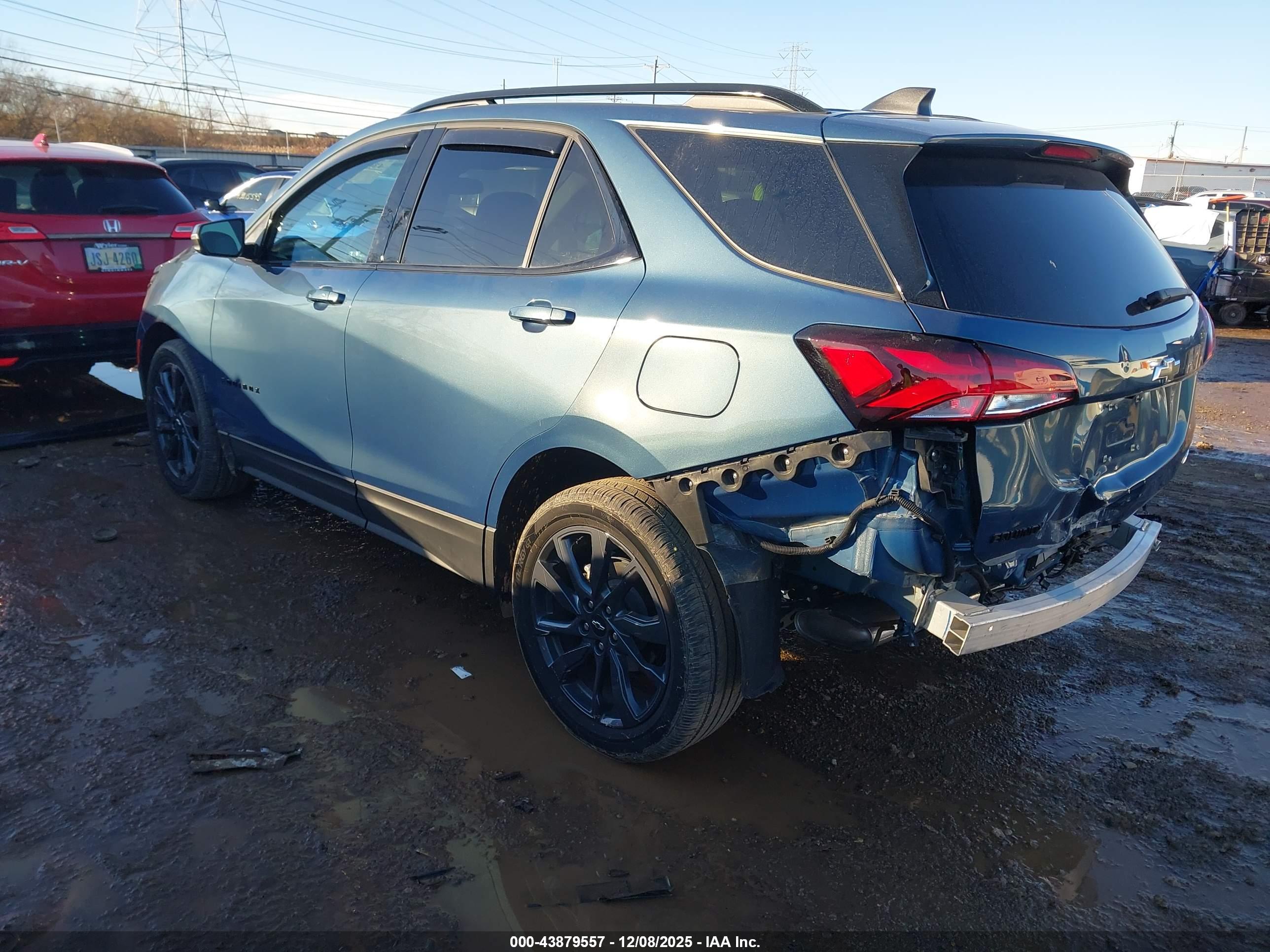 CHEVROLET EQUINOX image 3