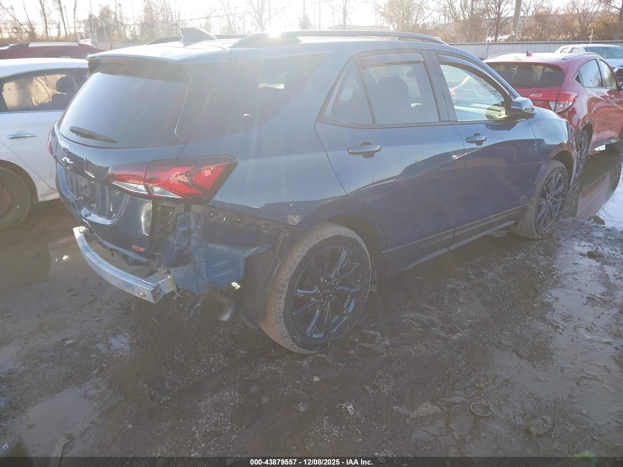 CHEVROLET EQUINOX image 4