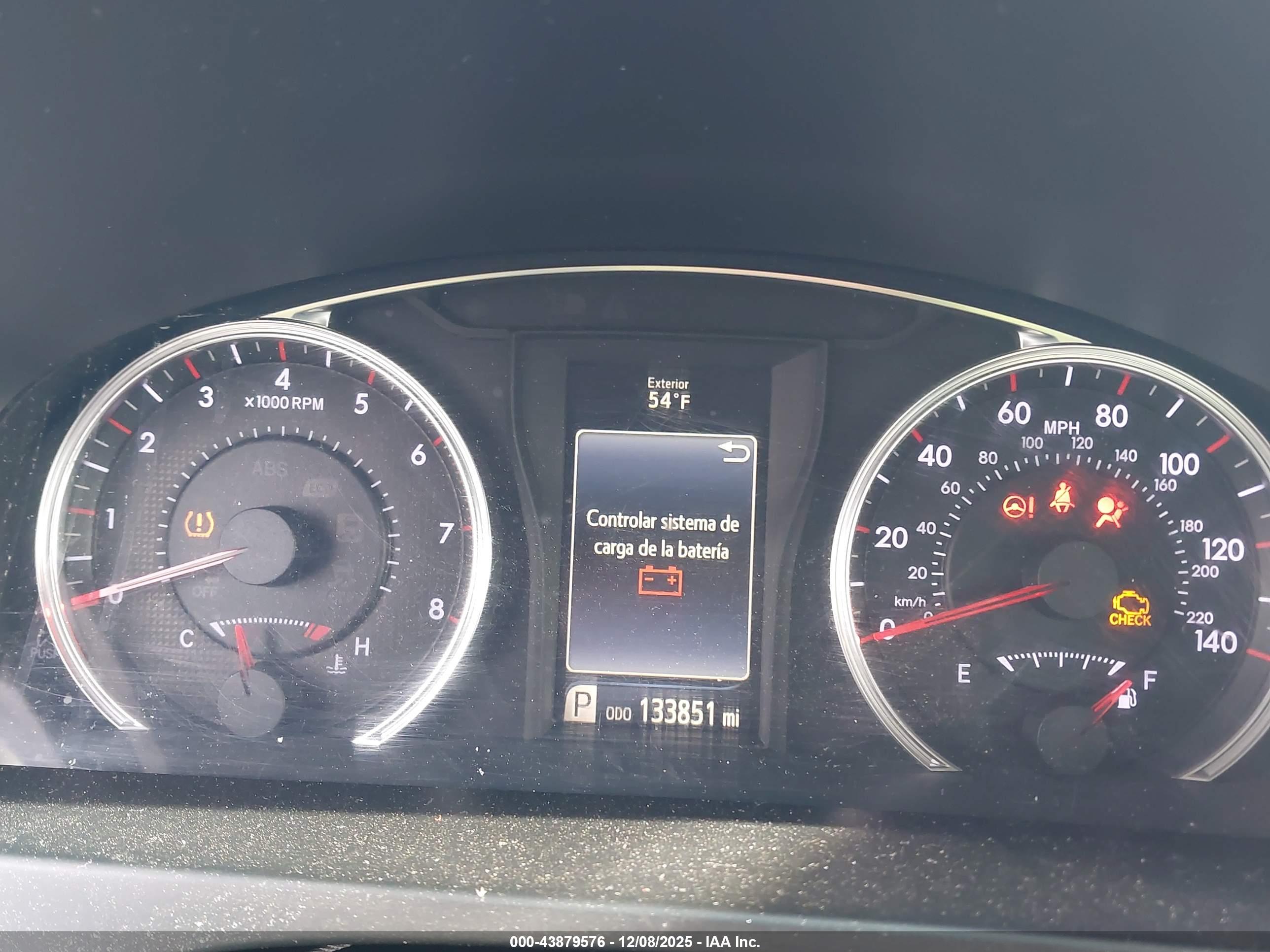 TOYOTA CAMRY image 7