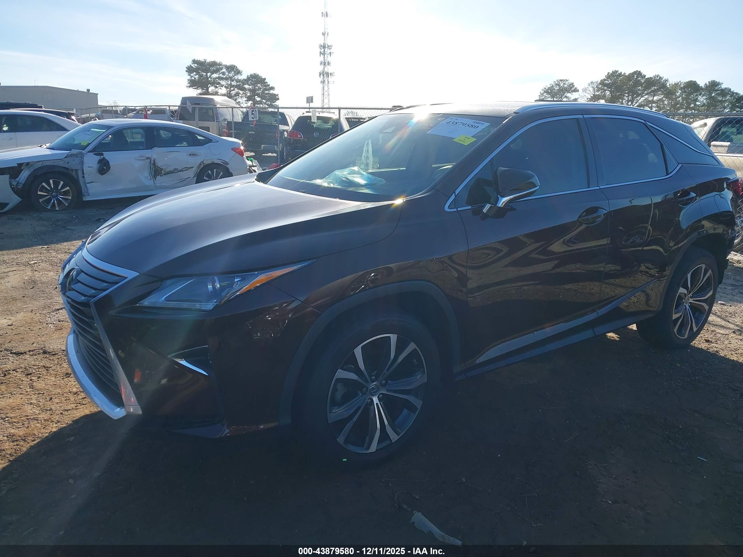 LEXUS RX image 2