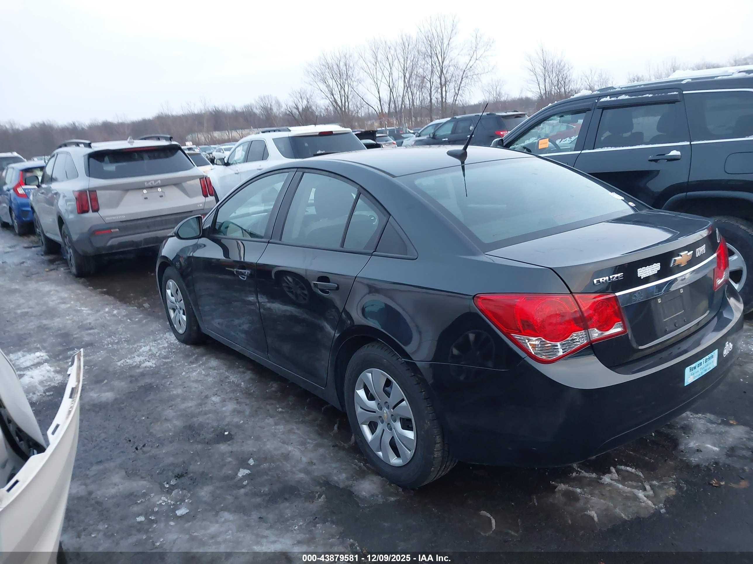 CHEVROLET CRUZE image 3