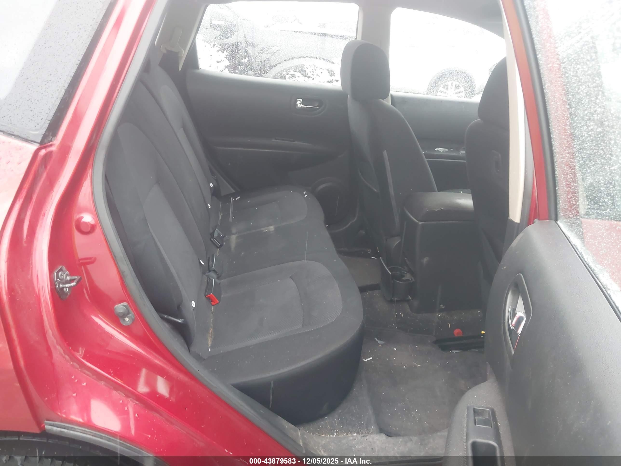NISSAN ROGUE image 8
