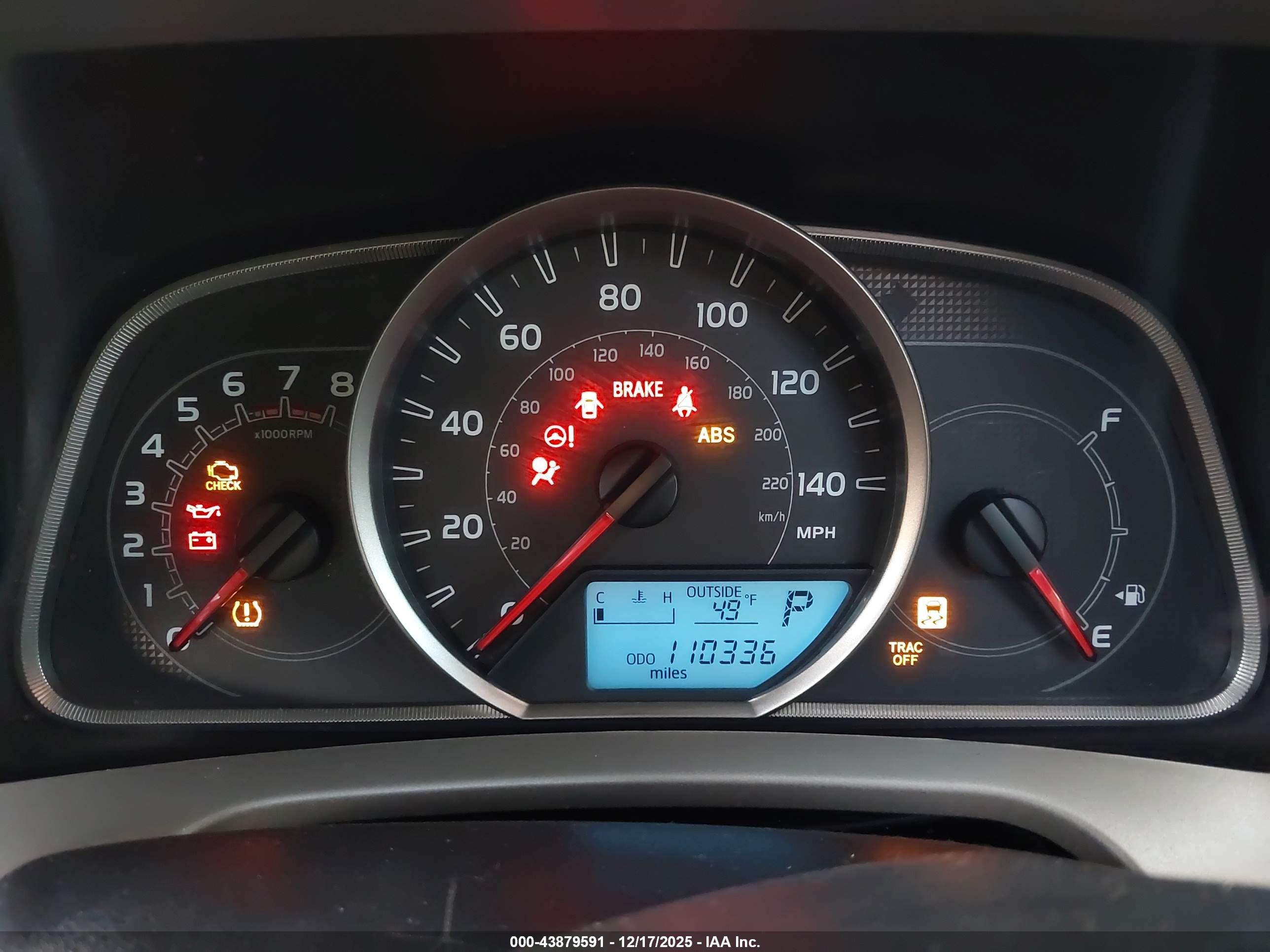 TOYOTA RAV4 image 7