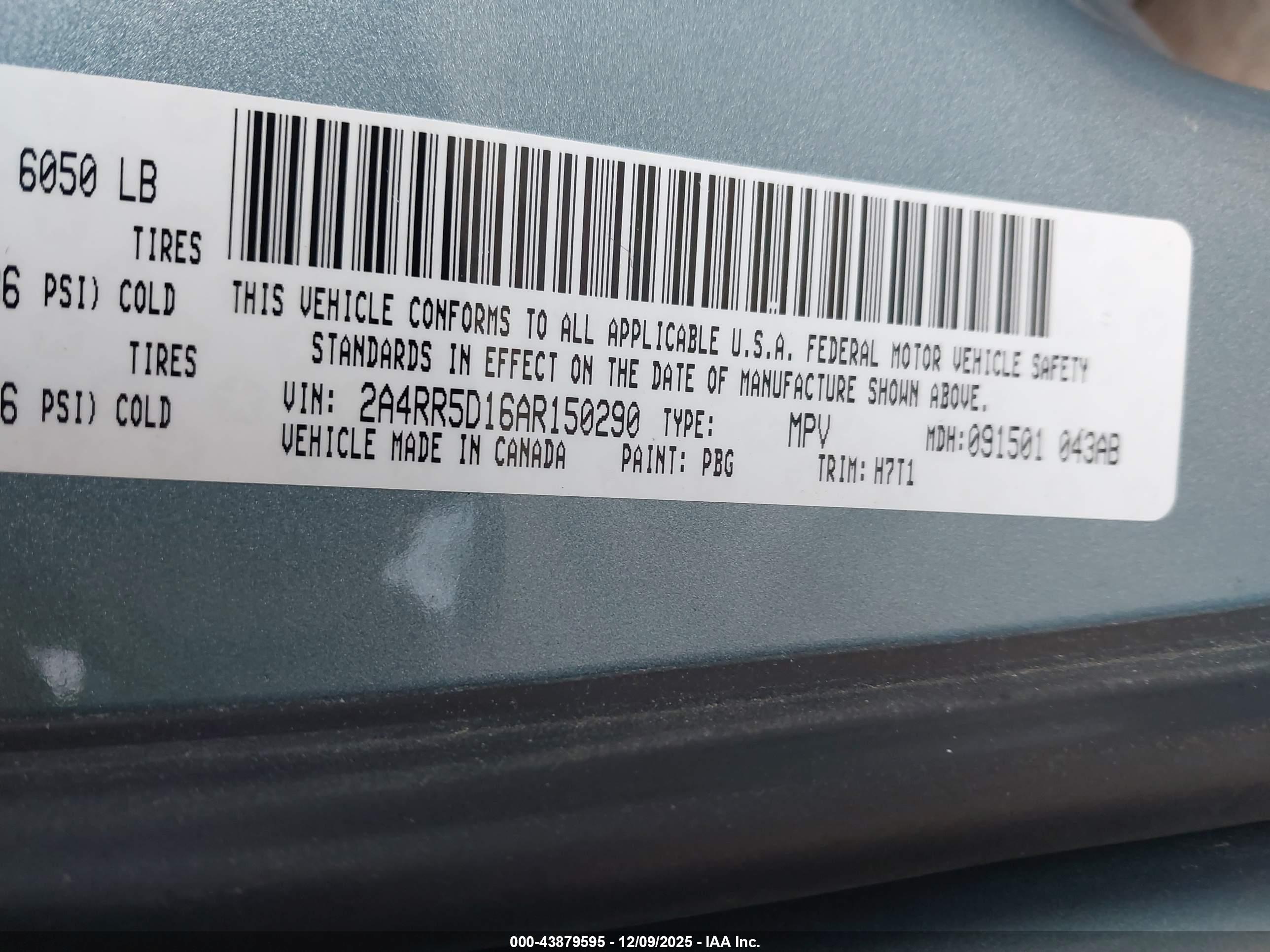 CHRYSLER TOWN image 9