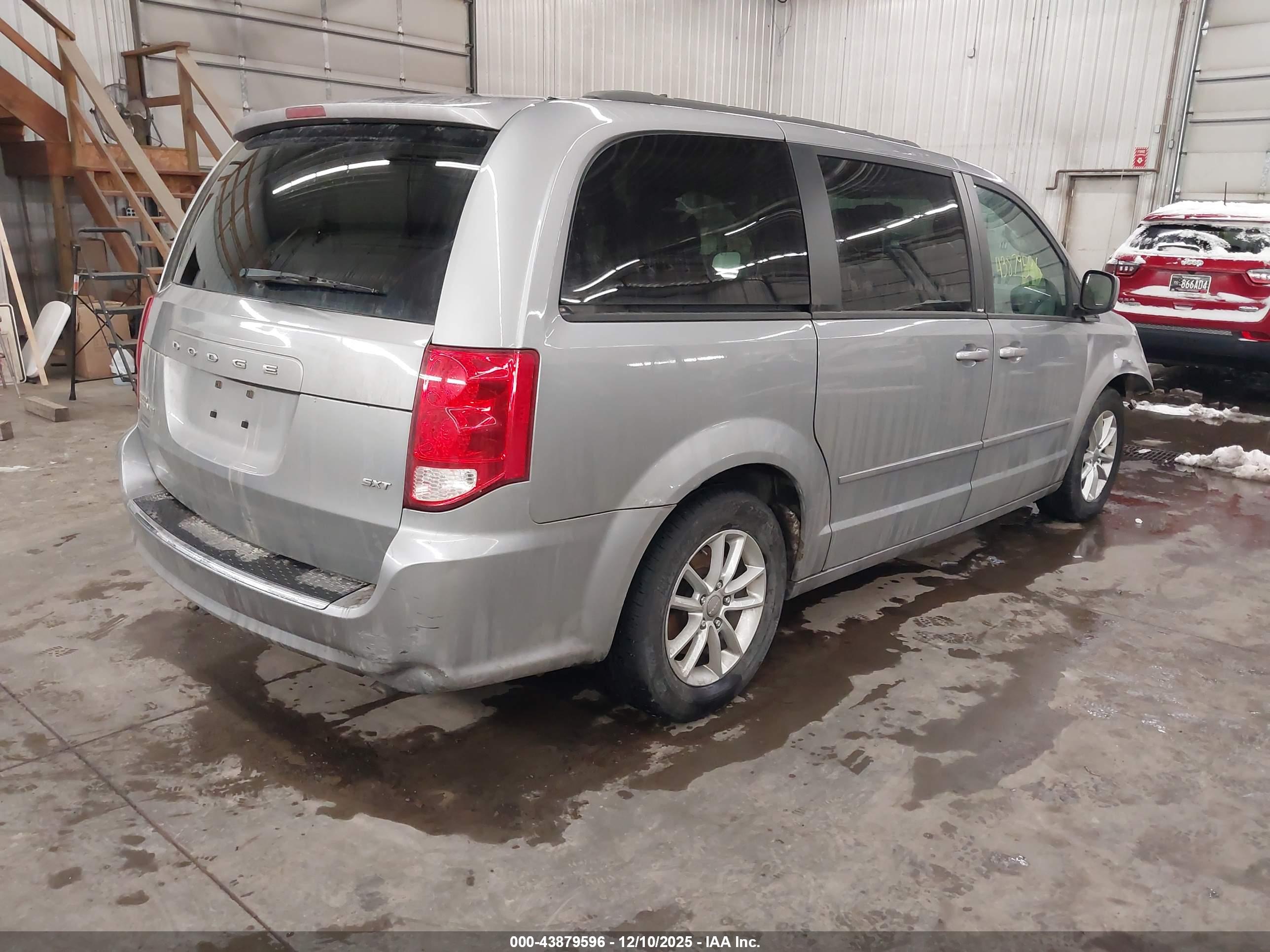 DODGE GRAND image 4