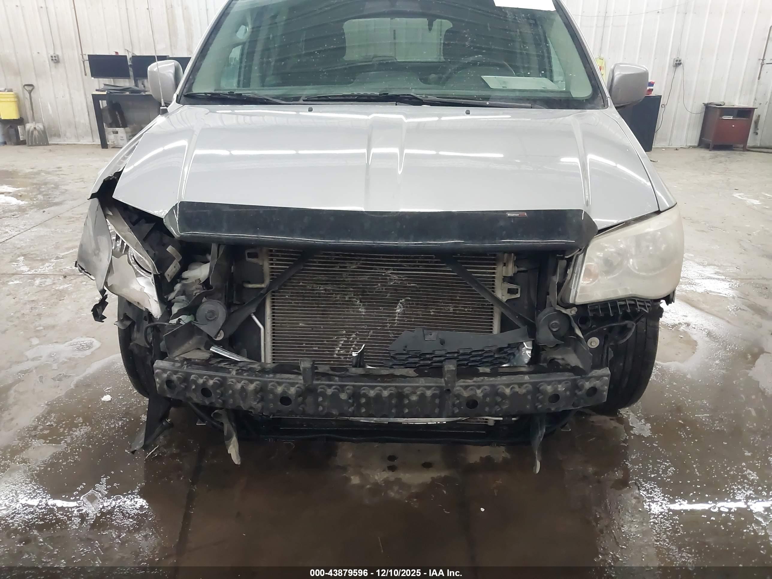 DODGE GRAND image 6