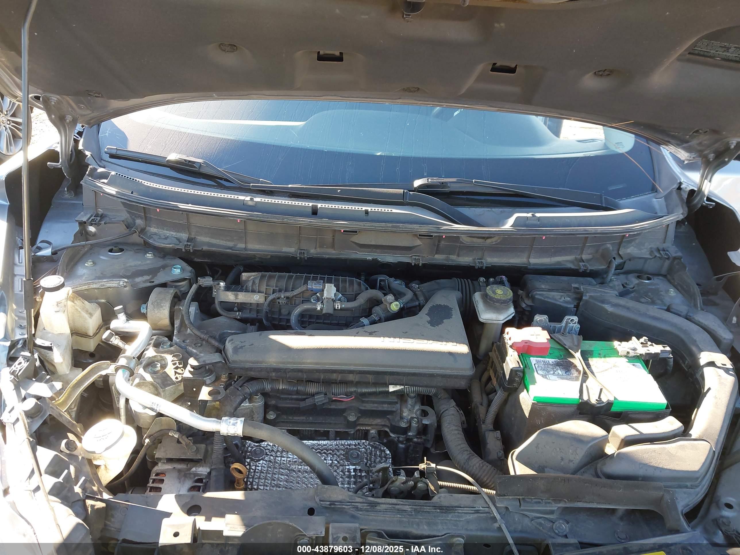 NISSAN ROGUE image 10