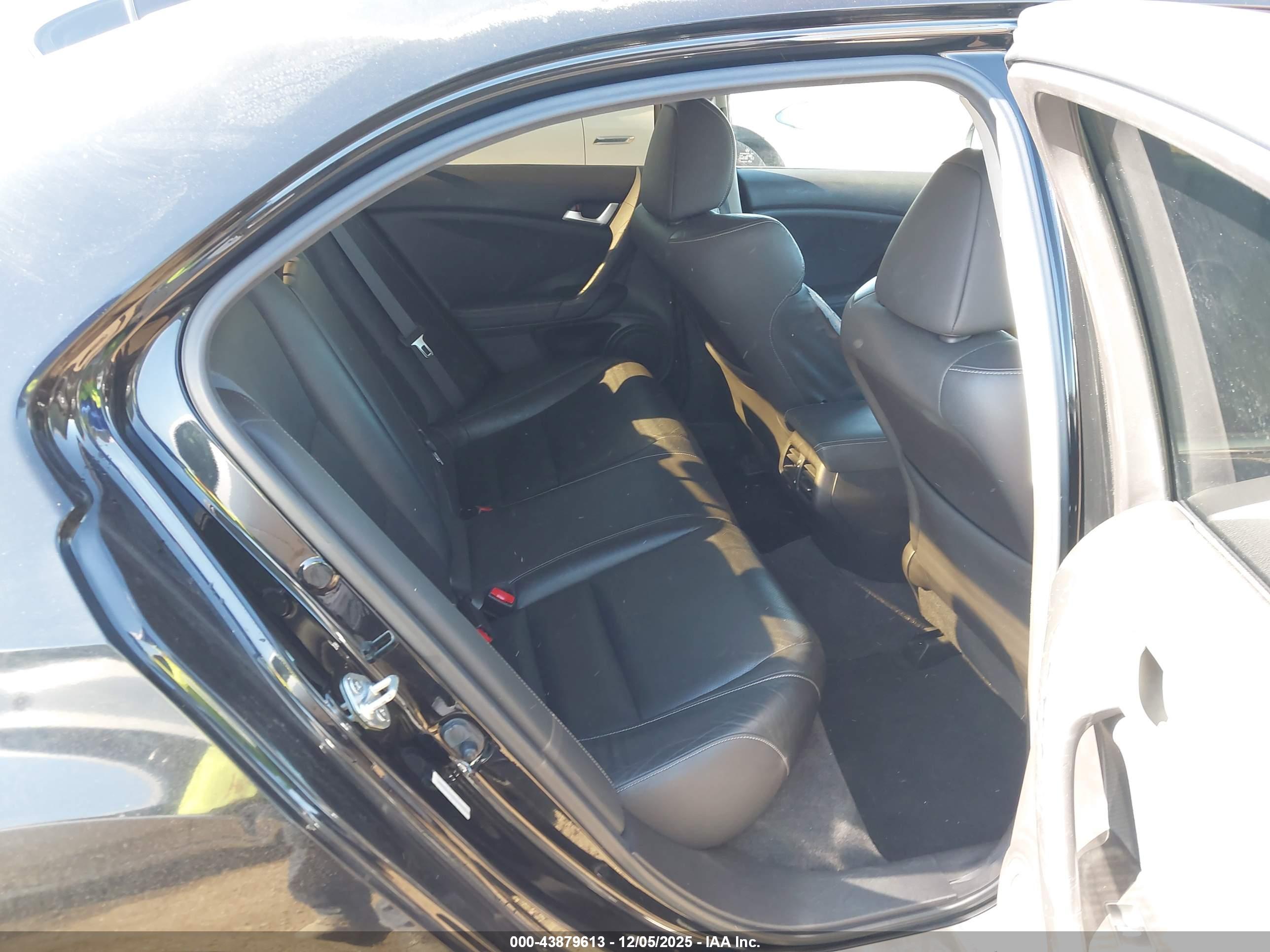 ACURA TSX image 8
