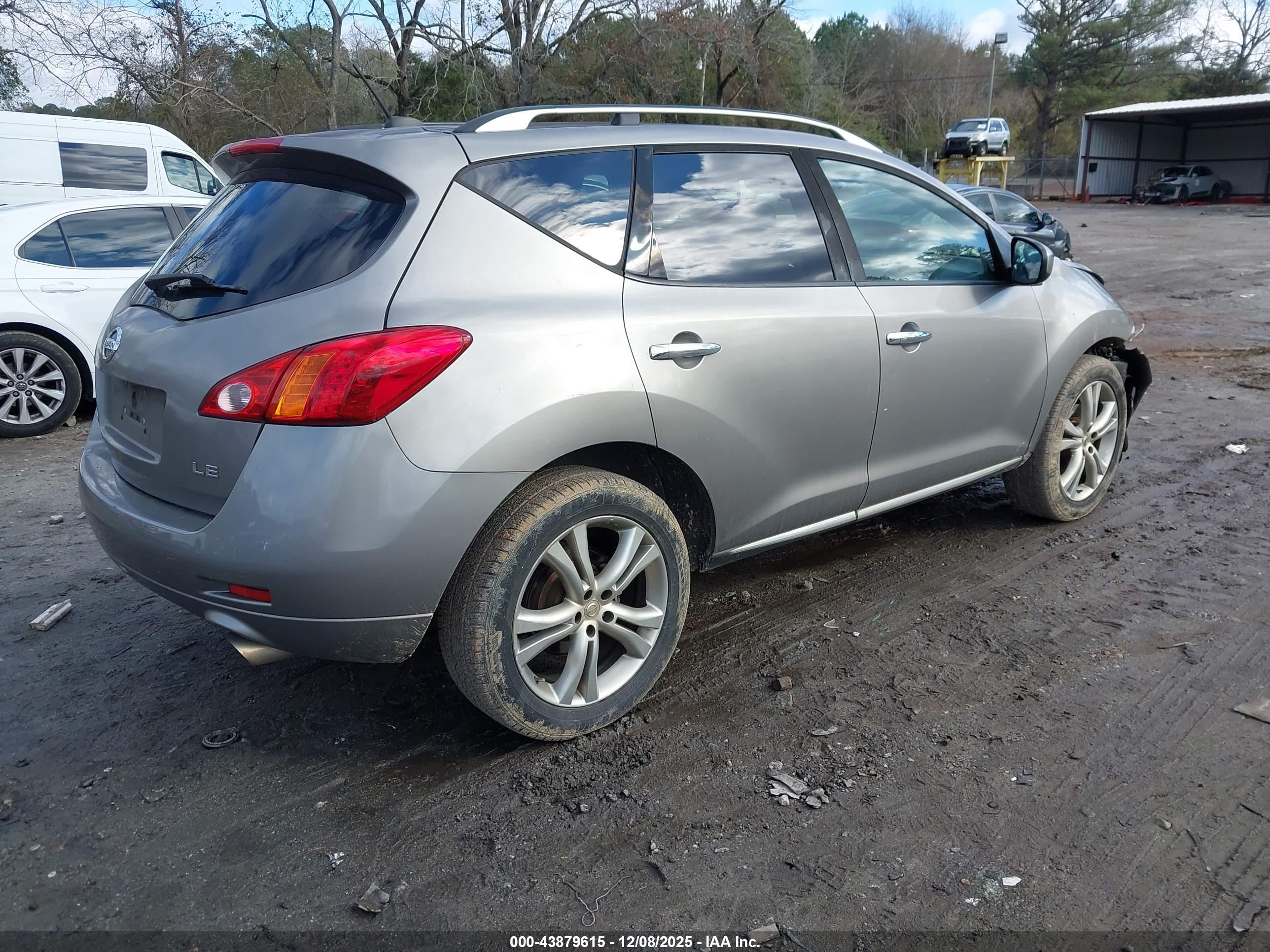 NISSAN MURANO image 4