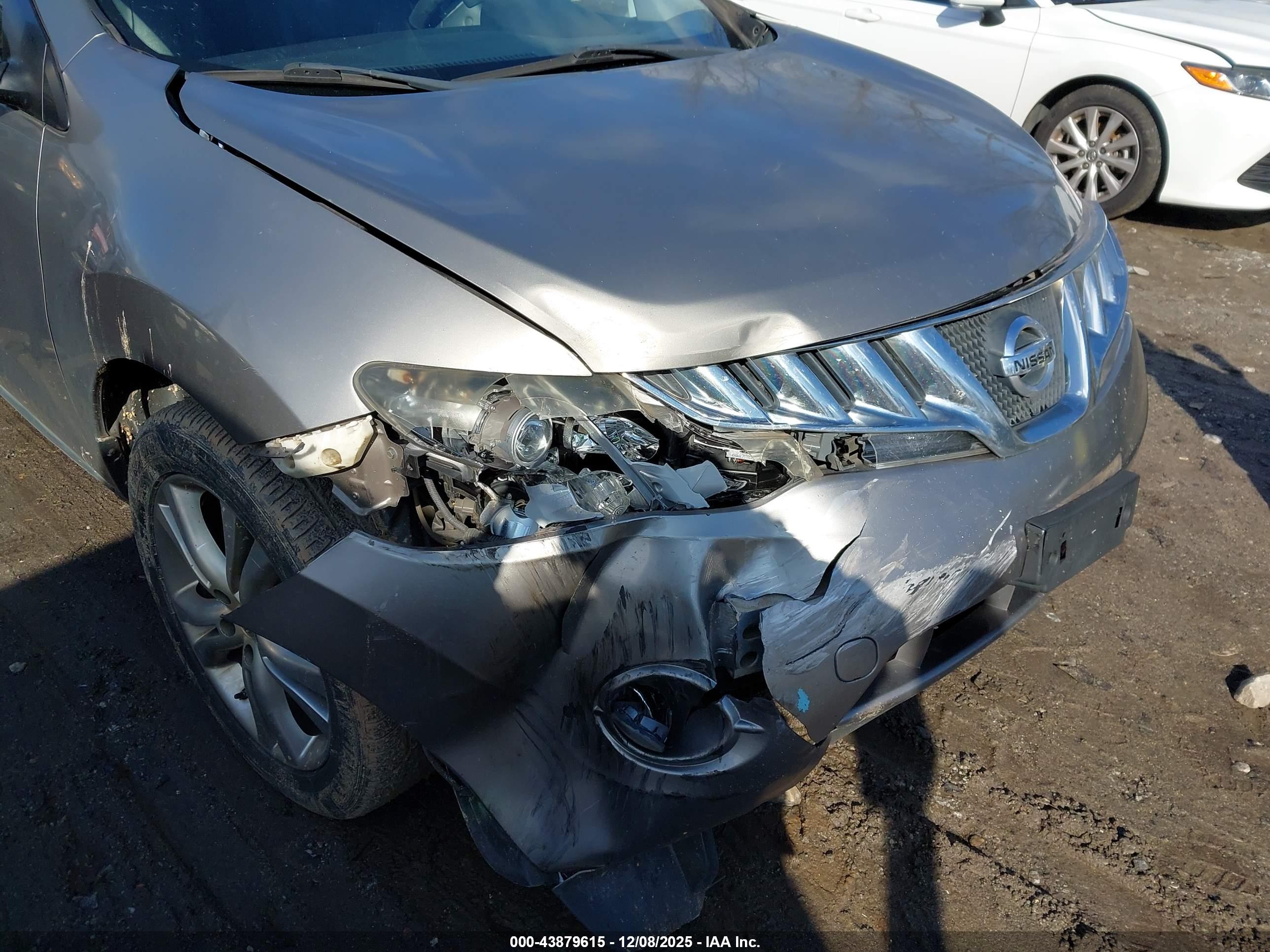NISSAN MURANO image 6